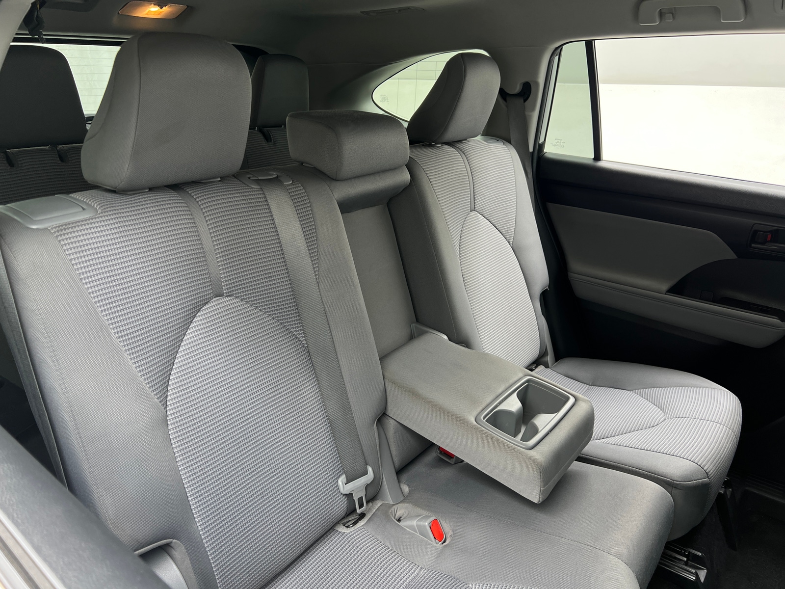 Thumbnail: 2021 Toyota Highlander - 6