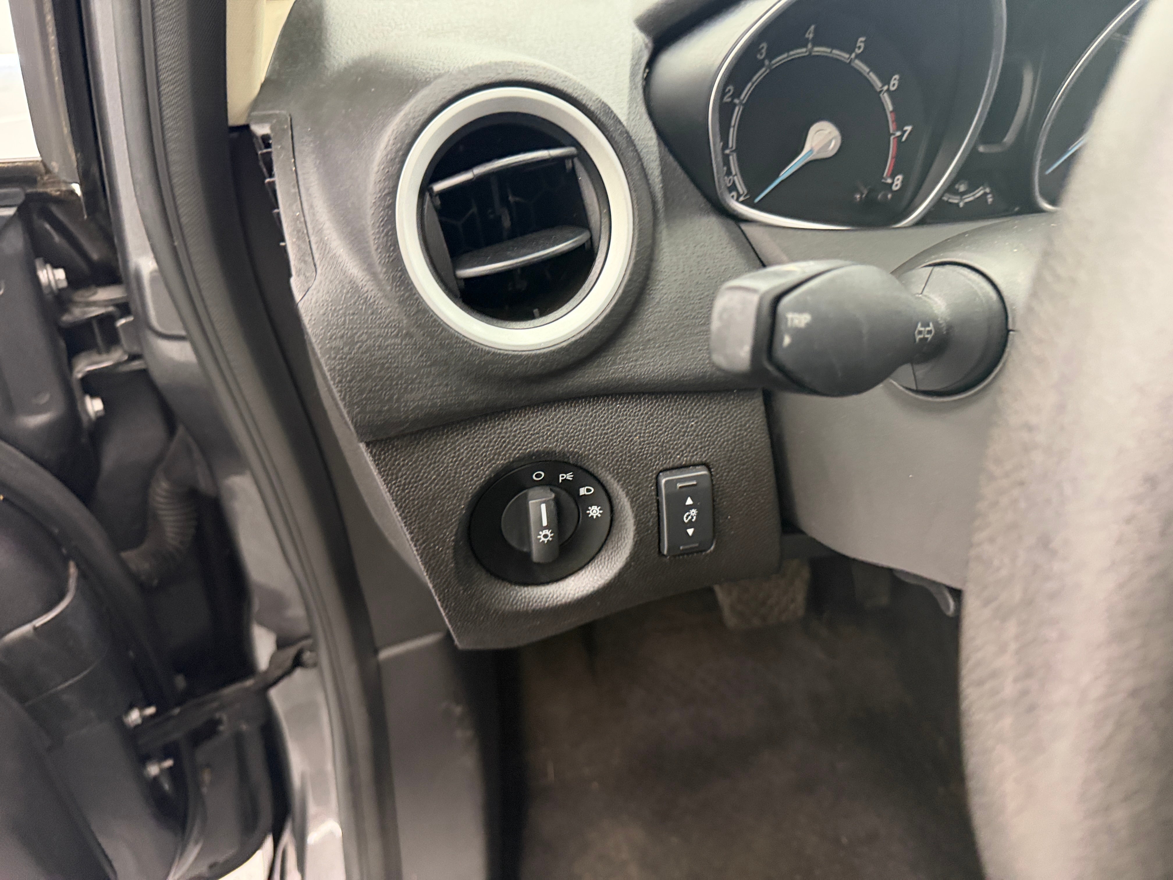 Used 2017 Ford Fiesta SE with VIN 3FADP4EJ0HM156656 for sale in Pewaukee, WI