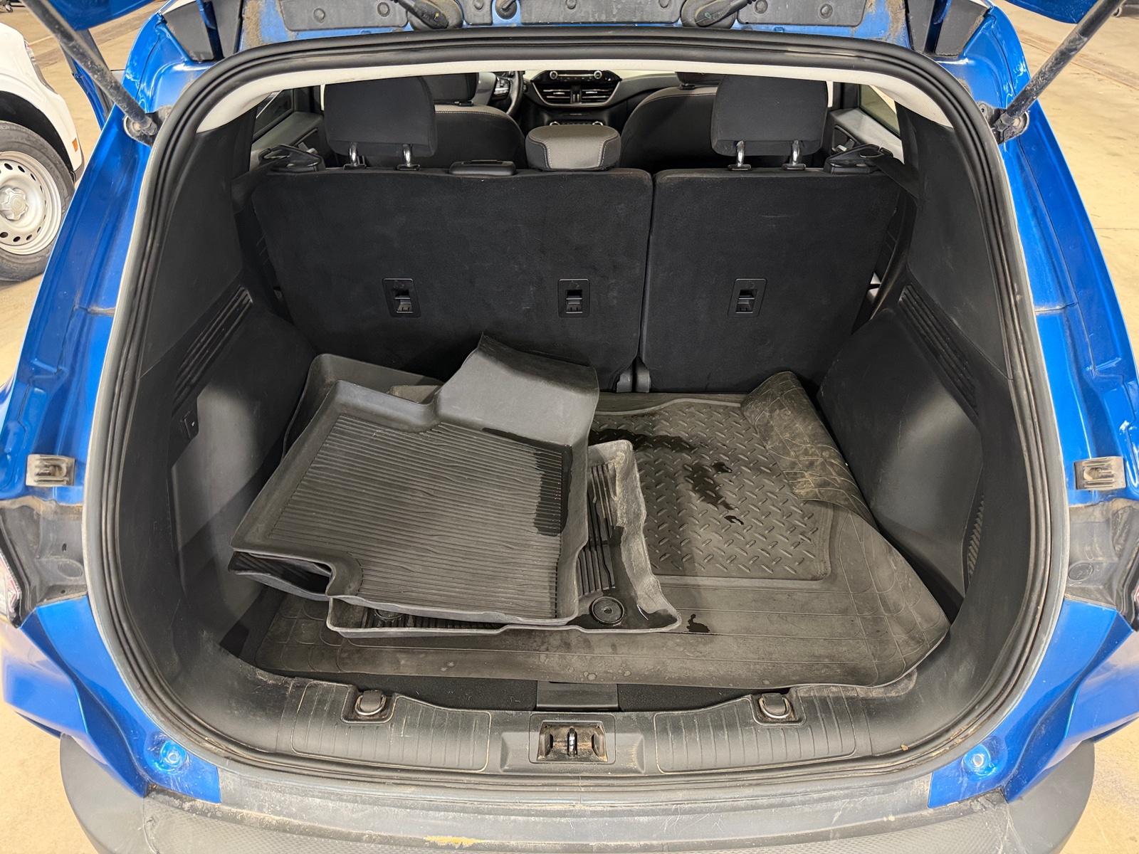 Thumbnail: 2021 Ford Escape - 7