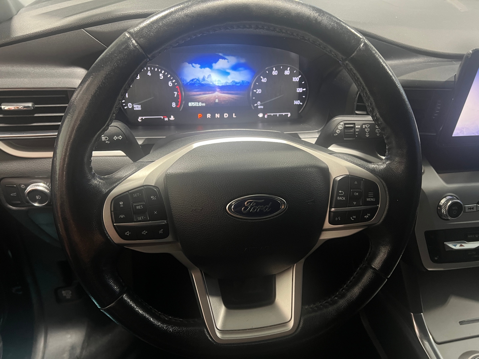 Thumbnail: 2022 Ford Explorer - 4
