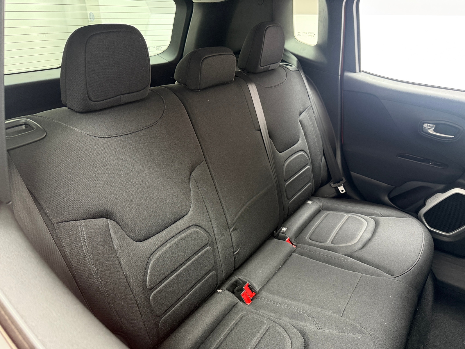 Thumbnail: 2018 Jeep Renegade - 6