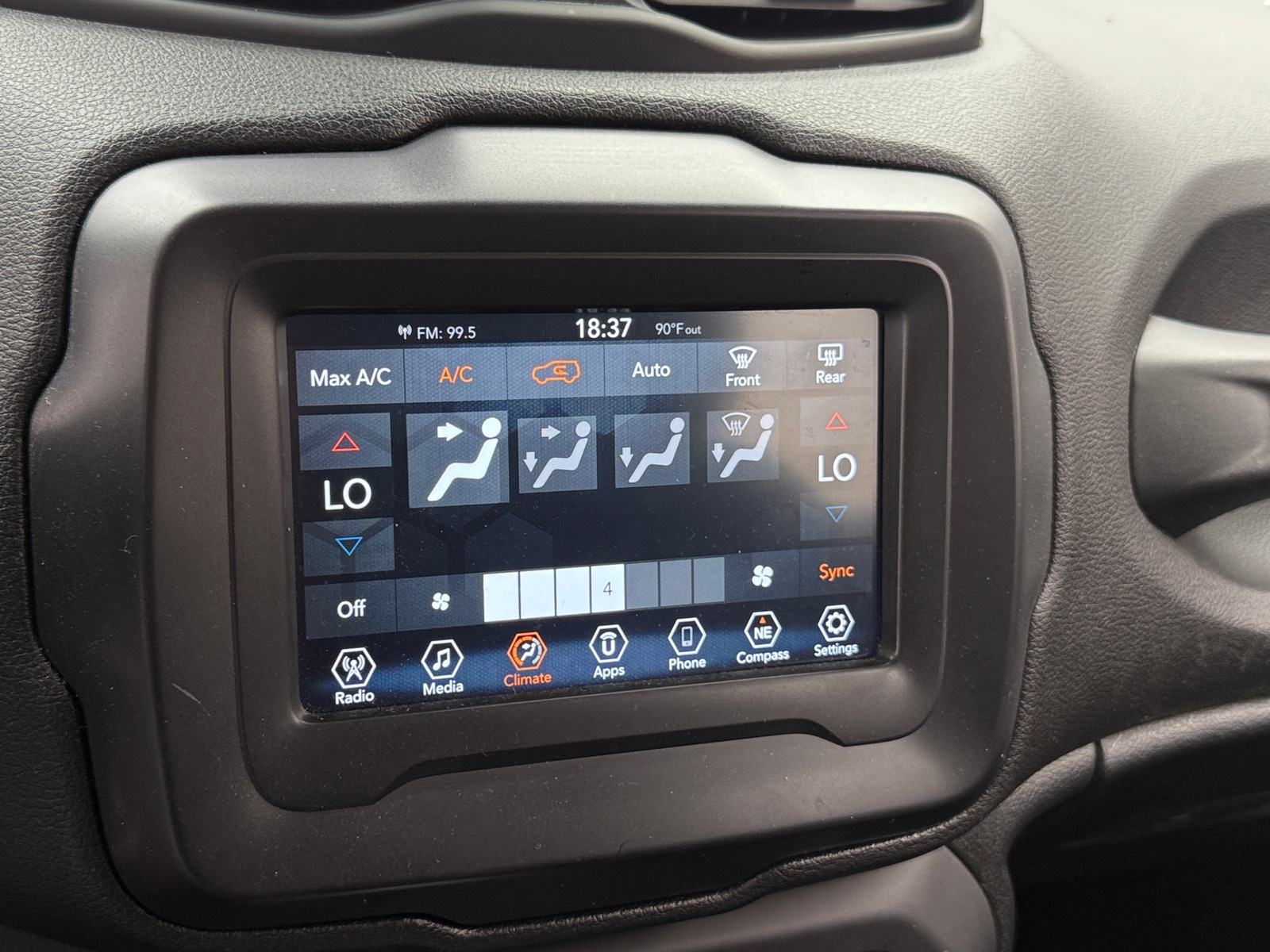 Thumbnail: 2018 Jeep Renegade - 4