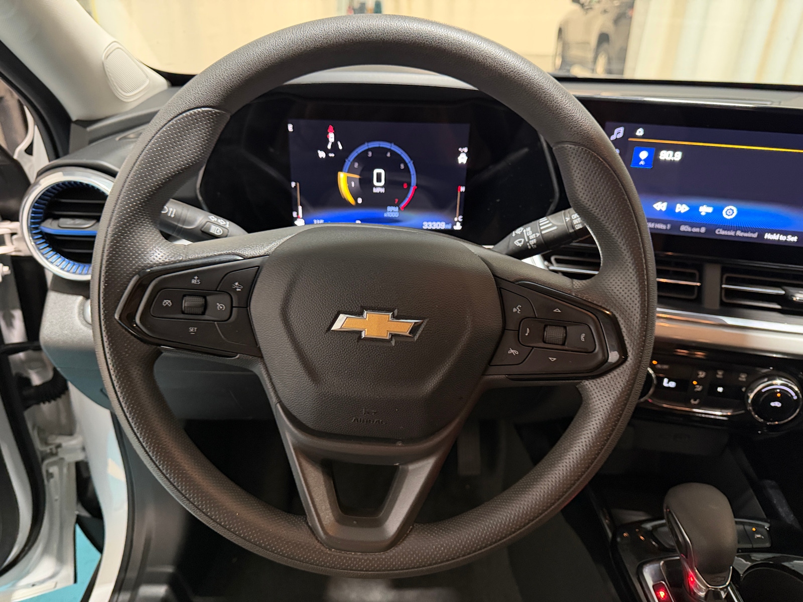 Thumbnail: 2025 Chevrolet Trax - 4