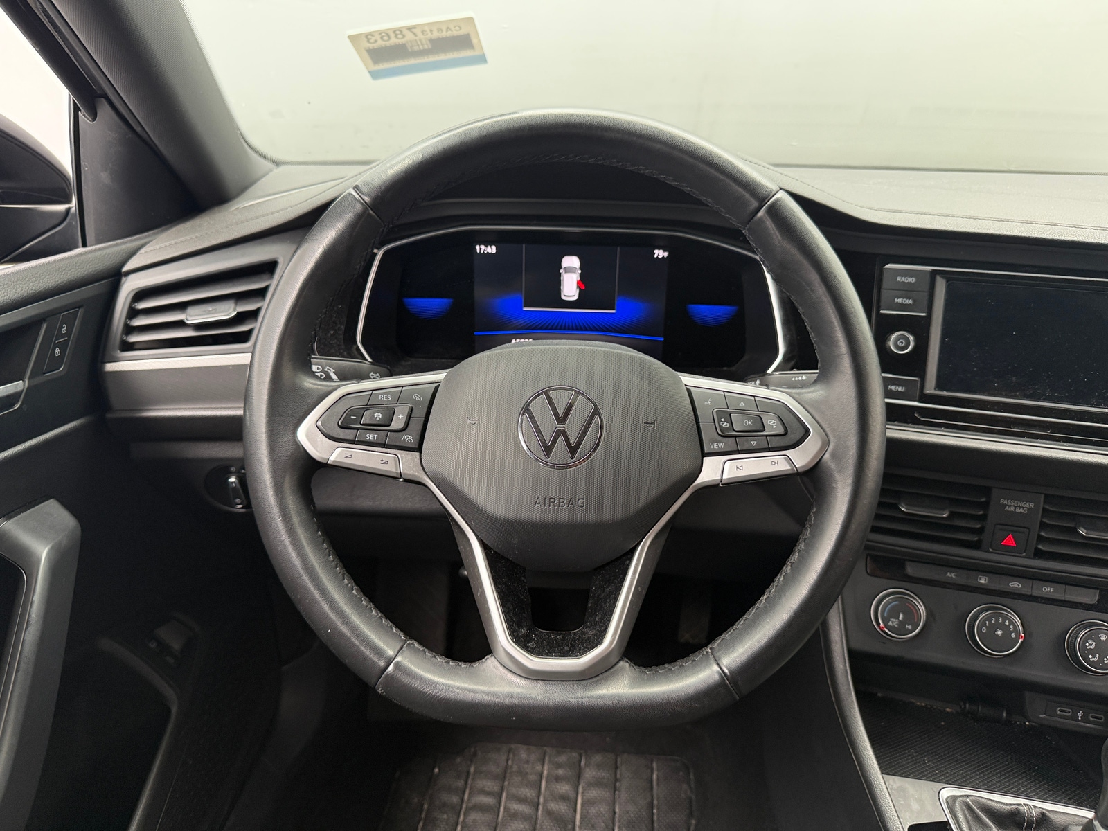 Thumbnail: 2022 Volkswagen Jetta - 5