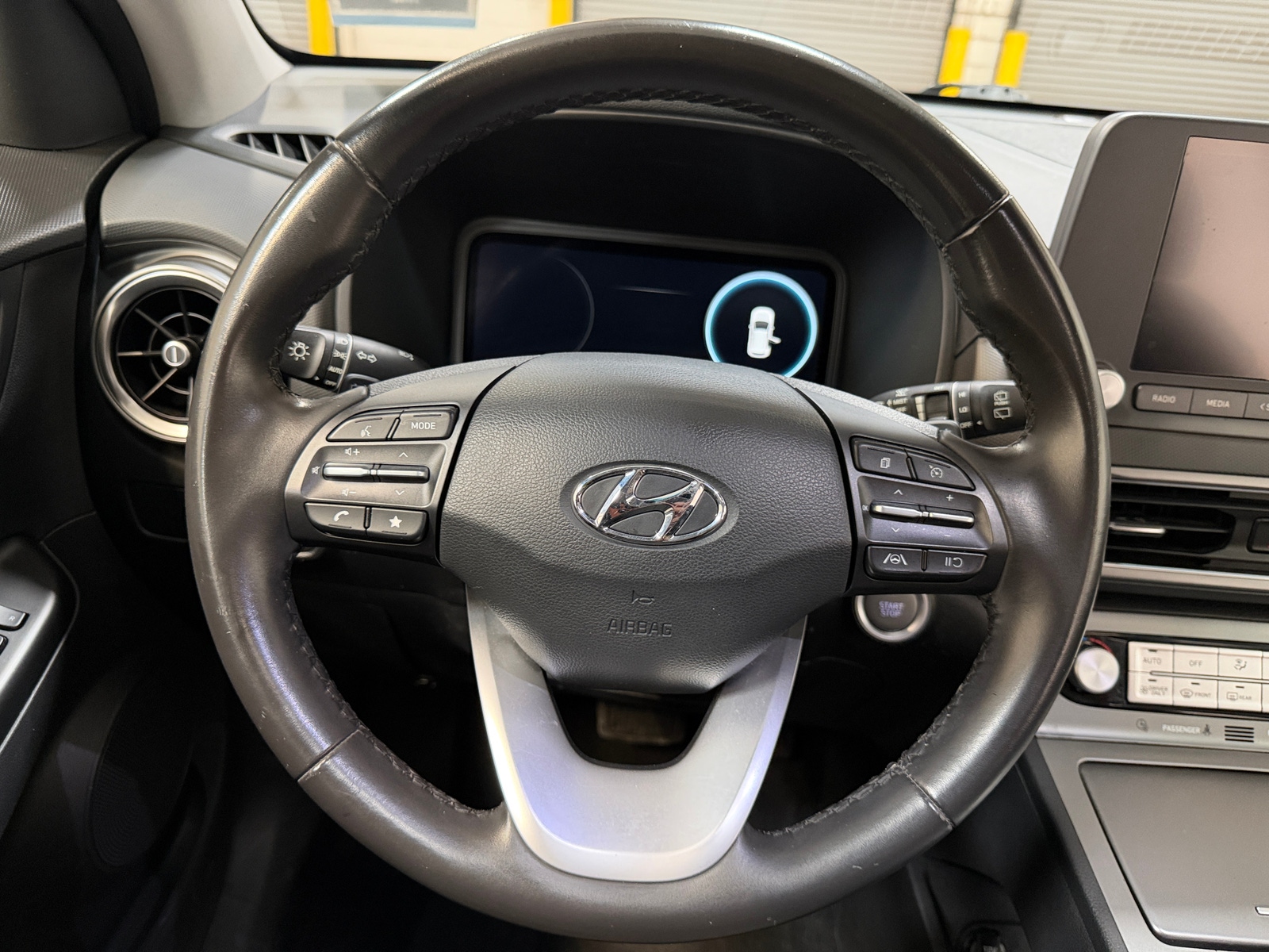 Thumbnail: 2022 Hyundai Kona - 5