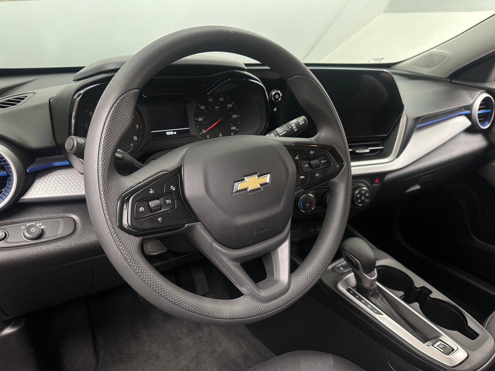 Thumbnail: 2026 Chevrolet Trax - 5