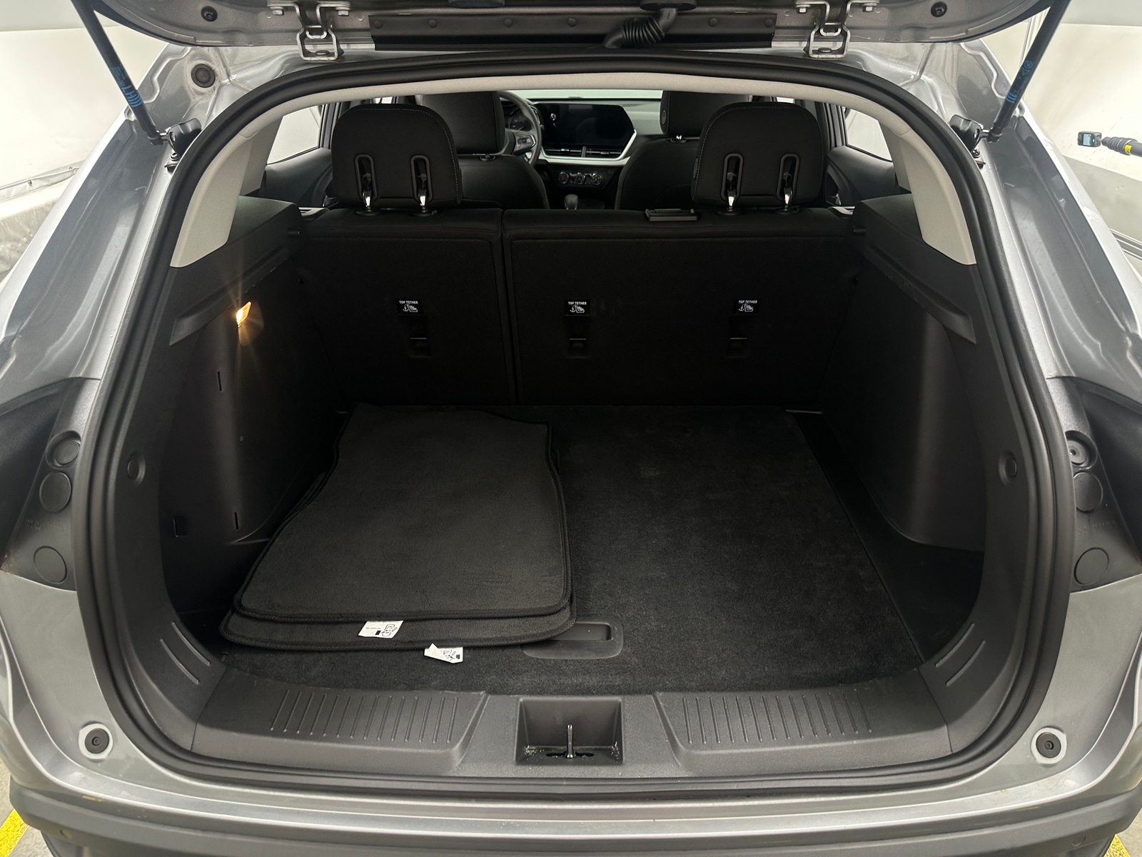 Thumbnail: 2026 Chevrolet Trax - 7
