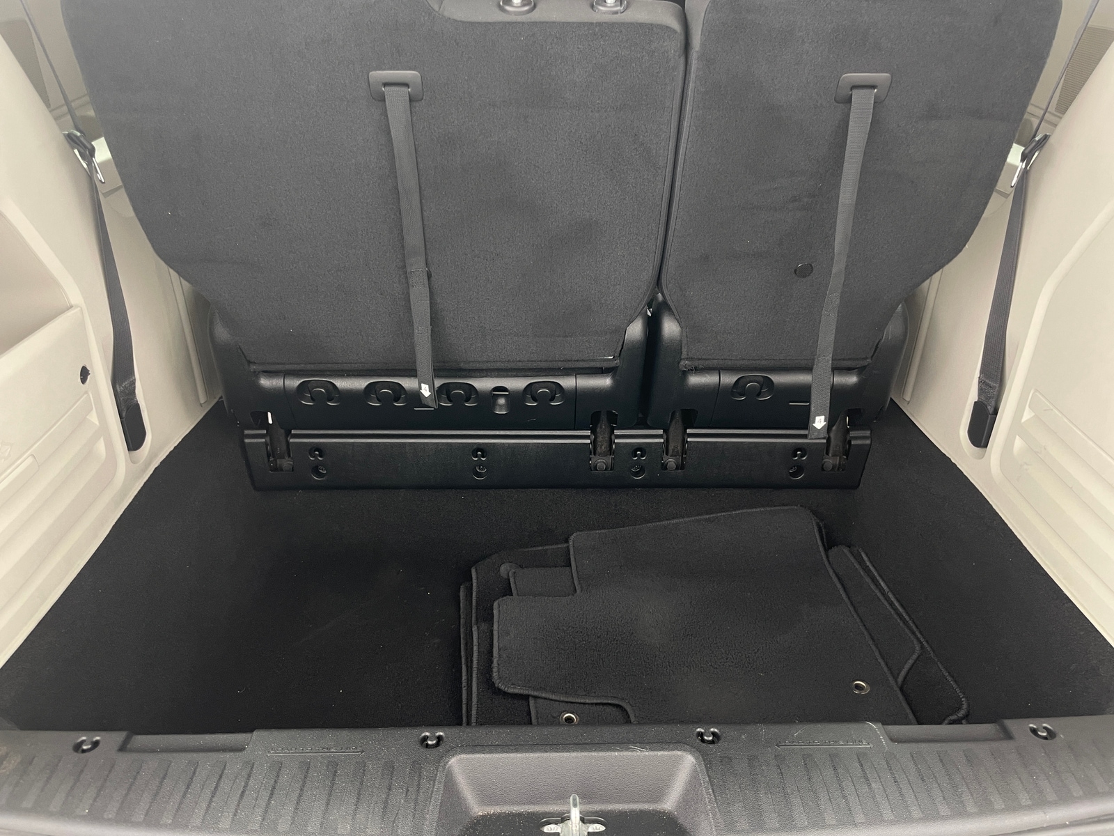 Thumbnail: 2019 Dodge Grand Caravan - 7
