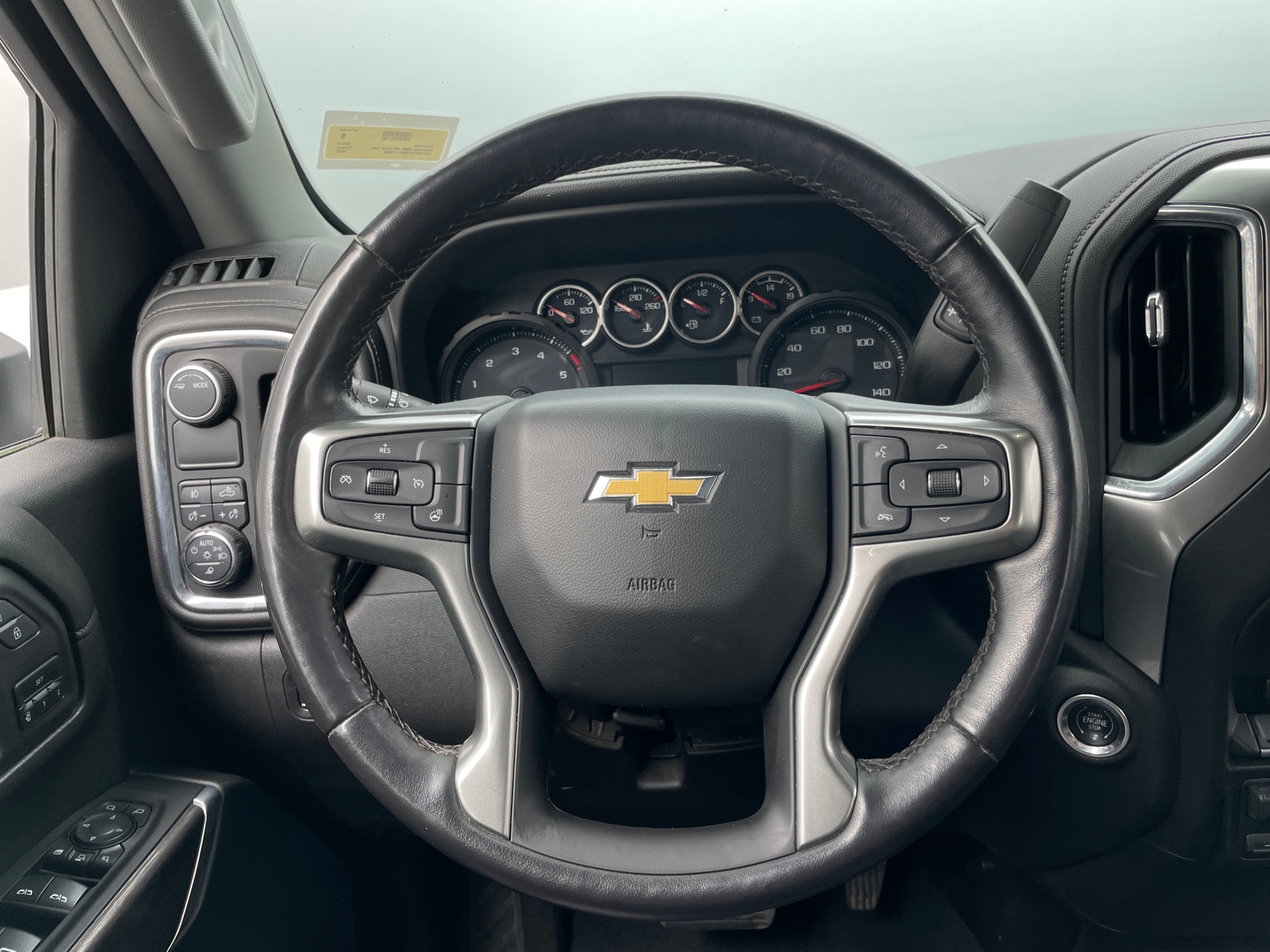 Thumbnail: 2022 Chevrolet Silverado 3500 - 4