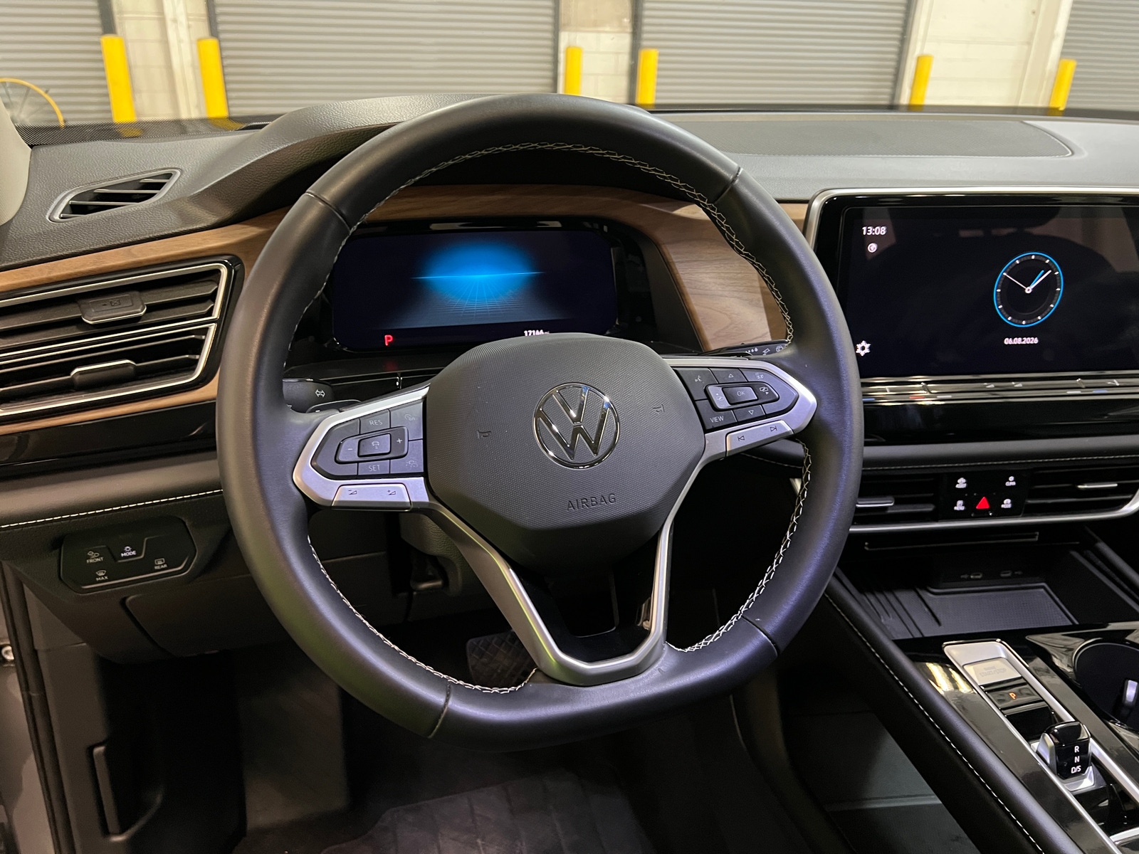 Thumbnail: 2026 Volkswagen Atlas - 4