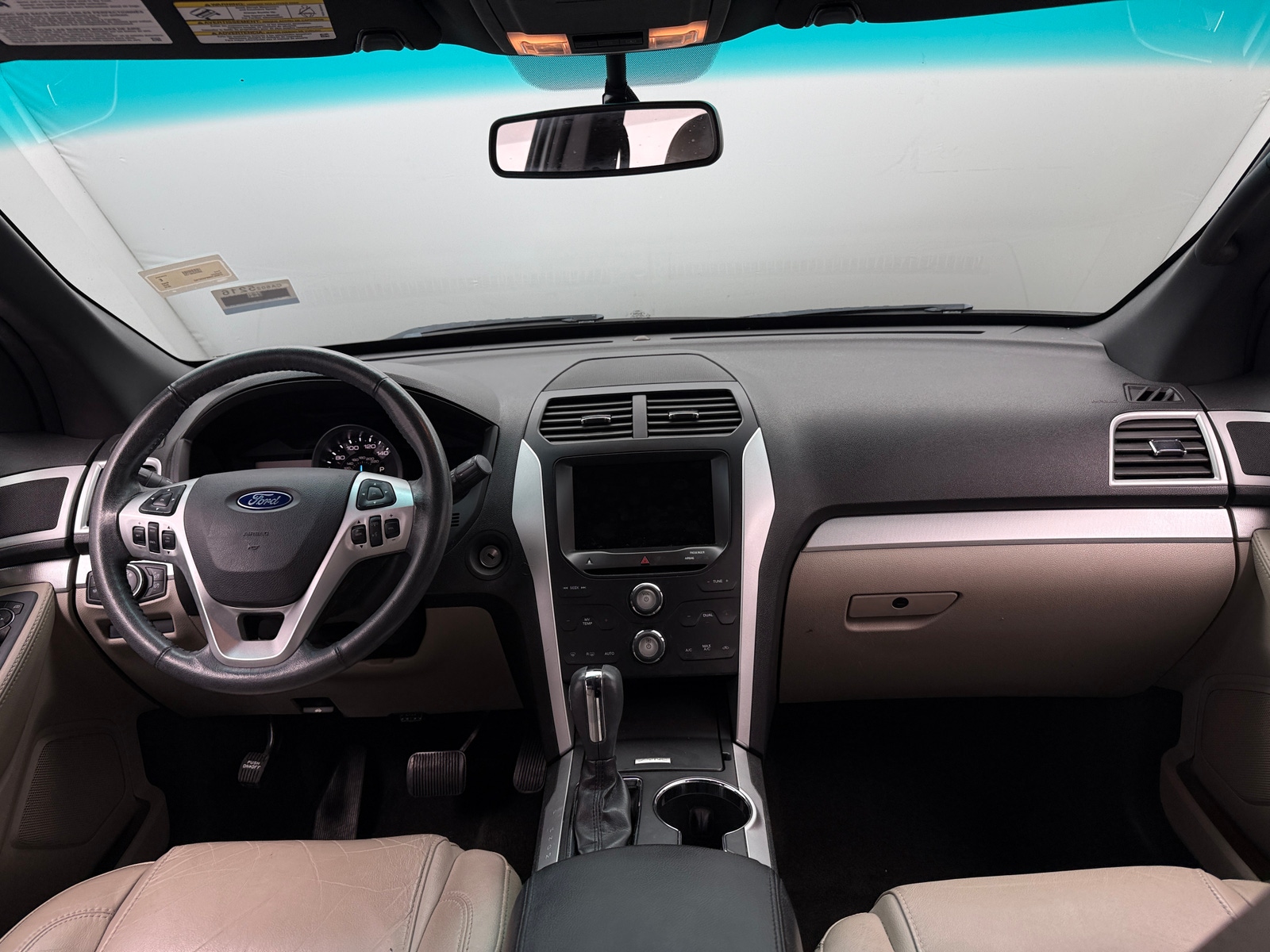 Thumbnail: 2015 Ford Explorer - 2