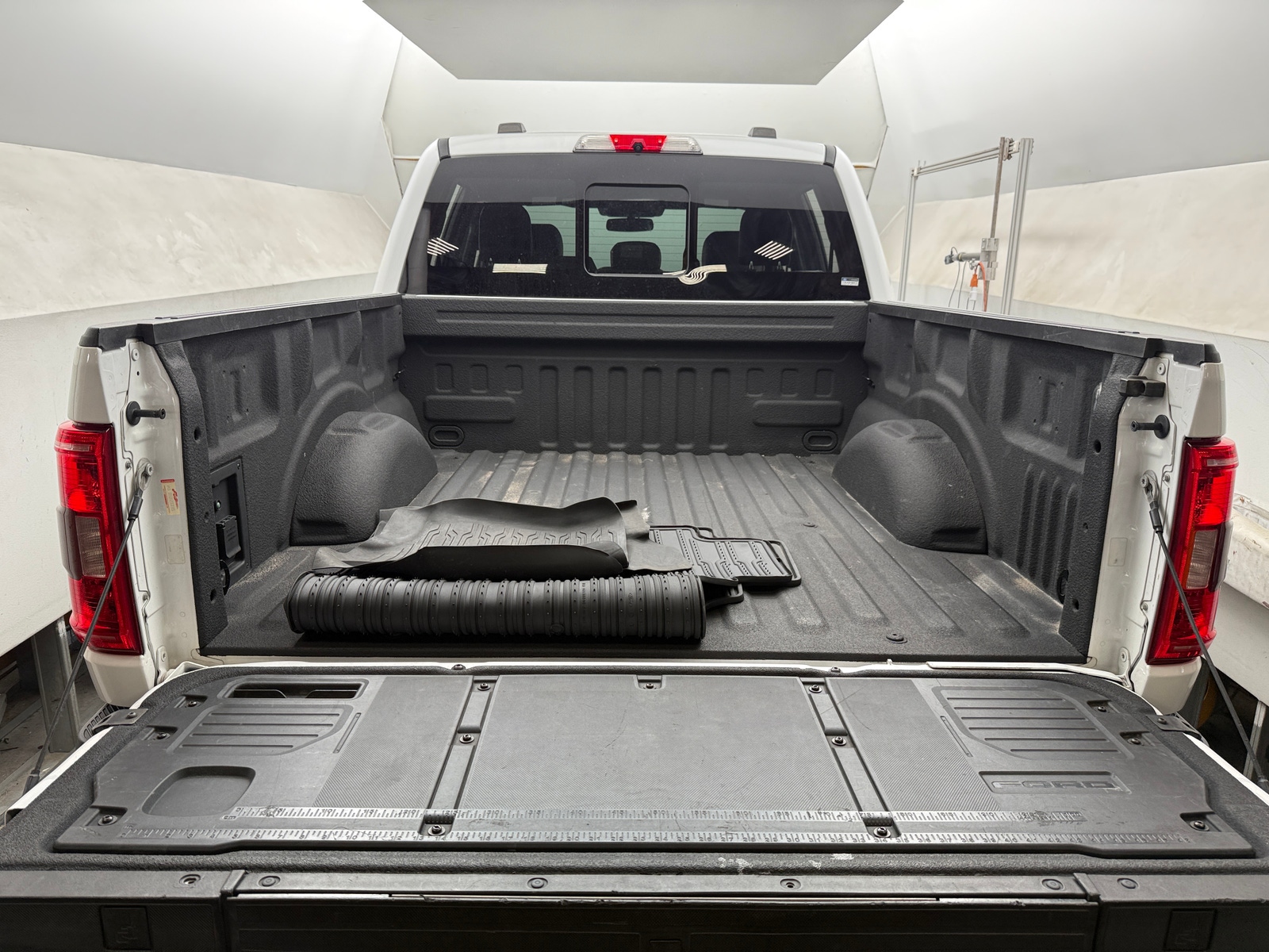 Thumbnail: 2021 Ford Econoline - 7