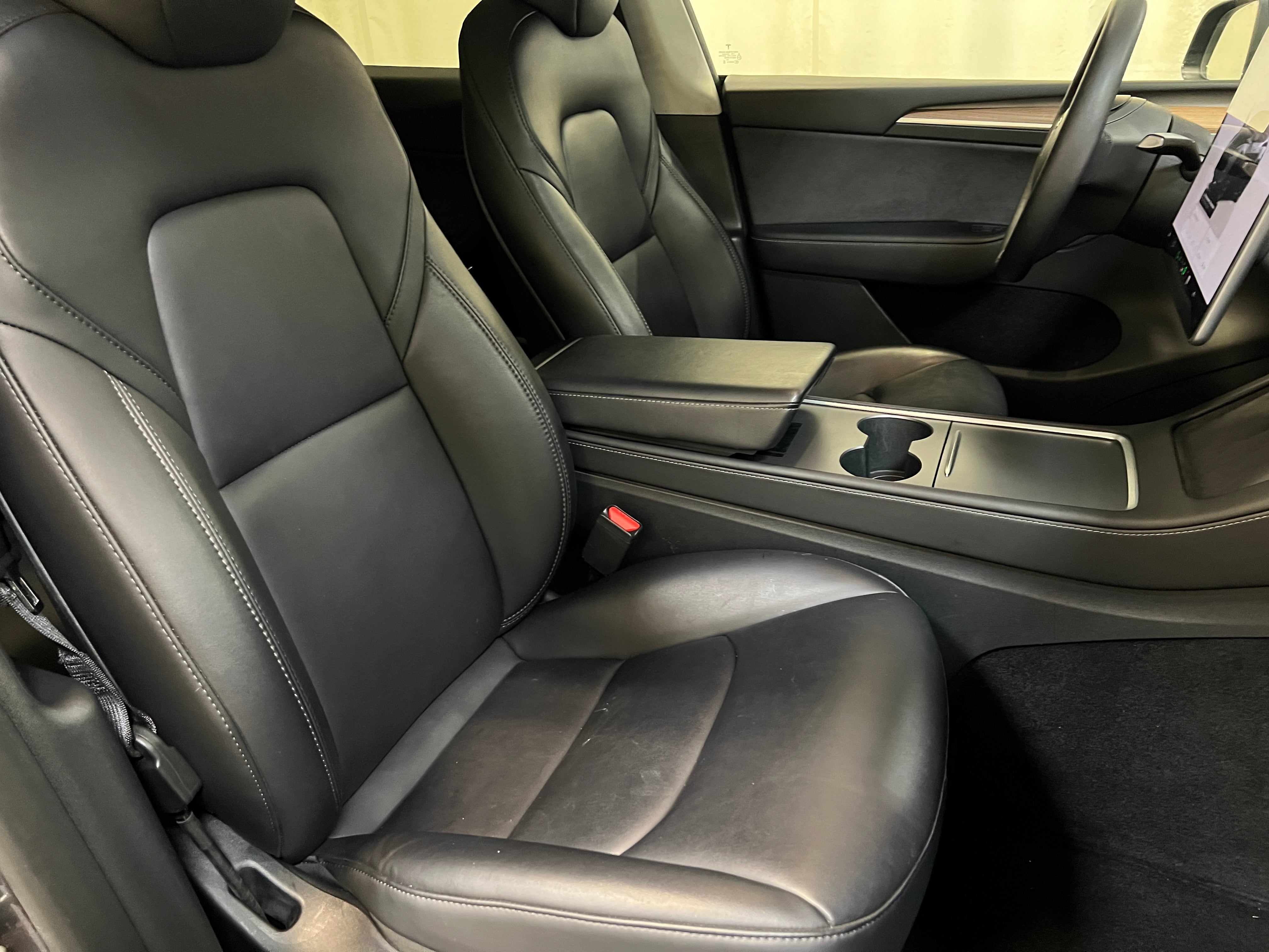 Used 2023 Tesla Model Y Long Range with VIN 7SAYGDEEXPF965537 for sale in Auburn, WA