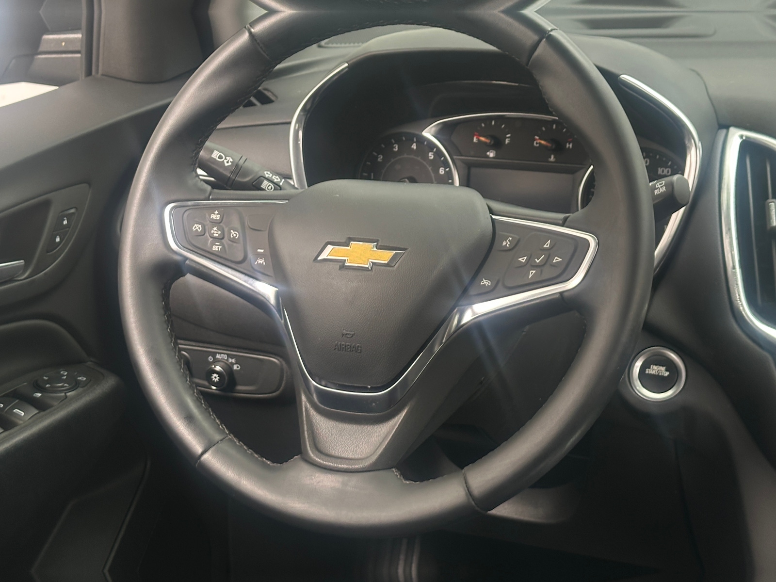 Thumbnail: 2023 Chevrolet Equinox - 5