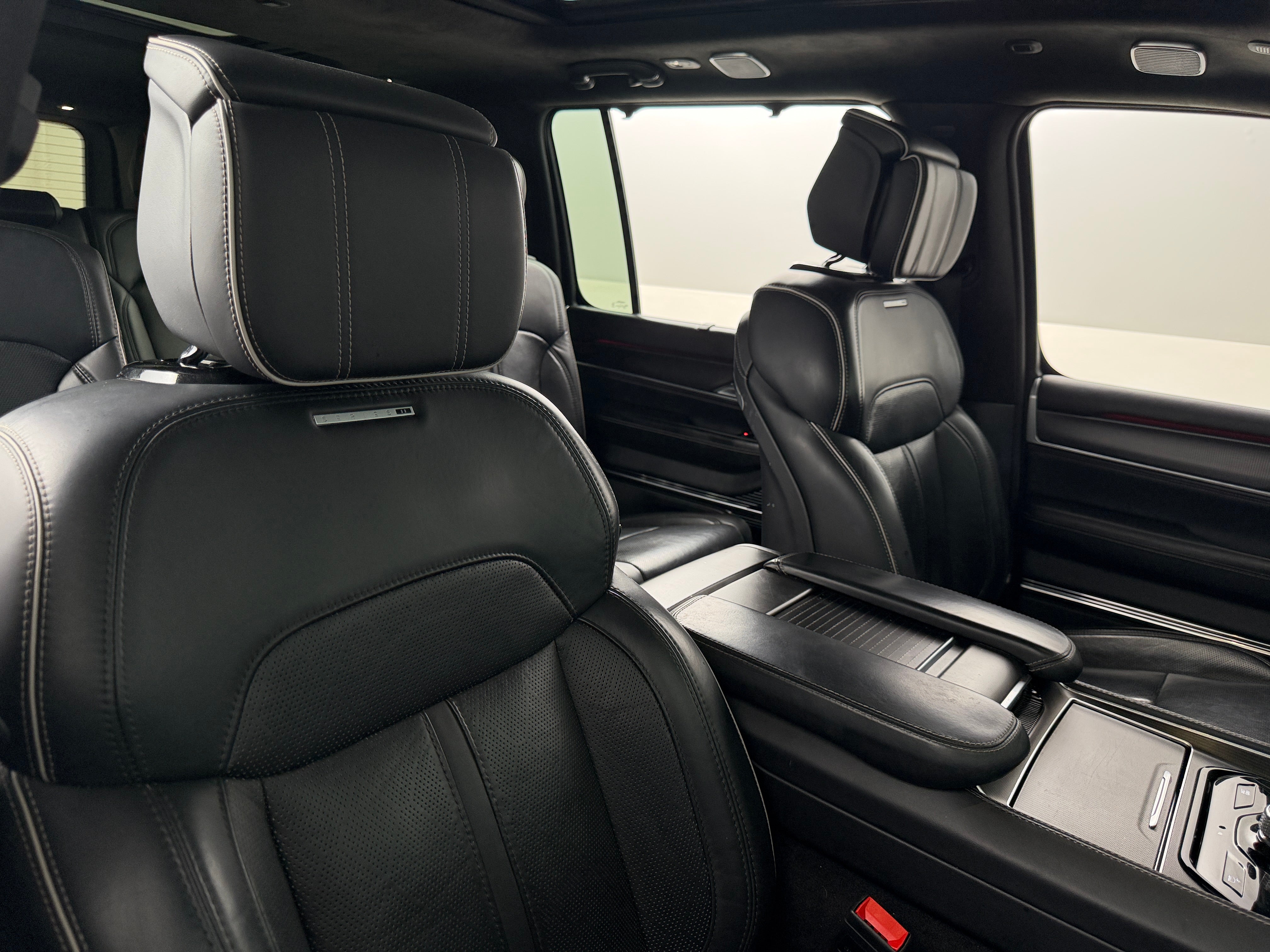 2024 Jeep Grand Wagoneer L