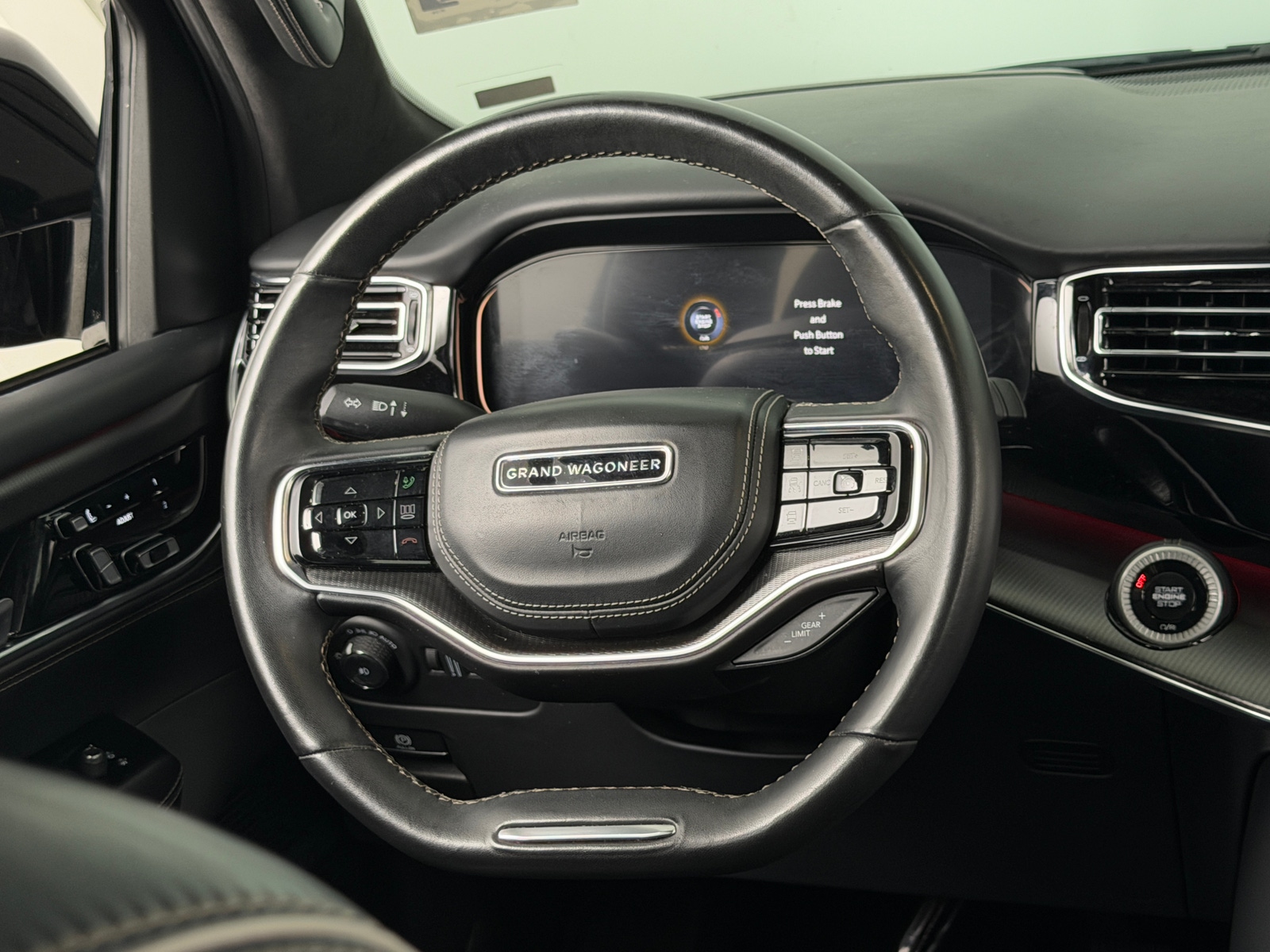 Thumbnail: 2024 Jeep Grand Wagoneer L - 4