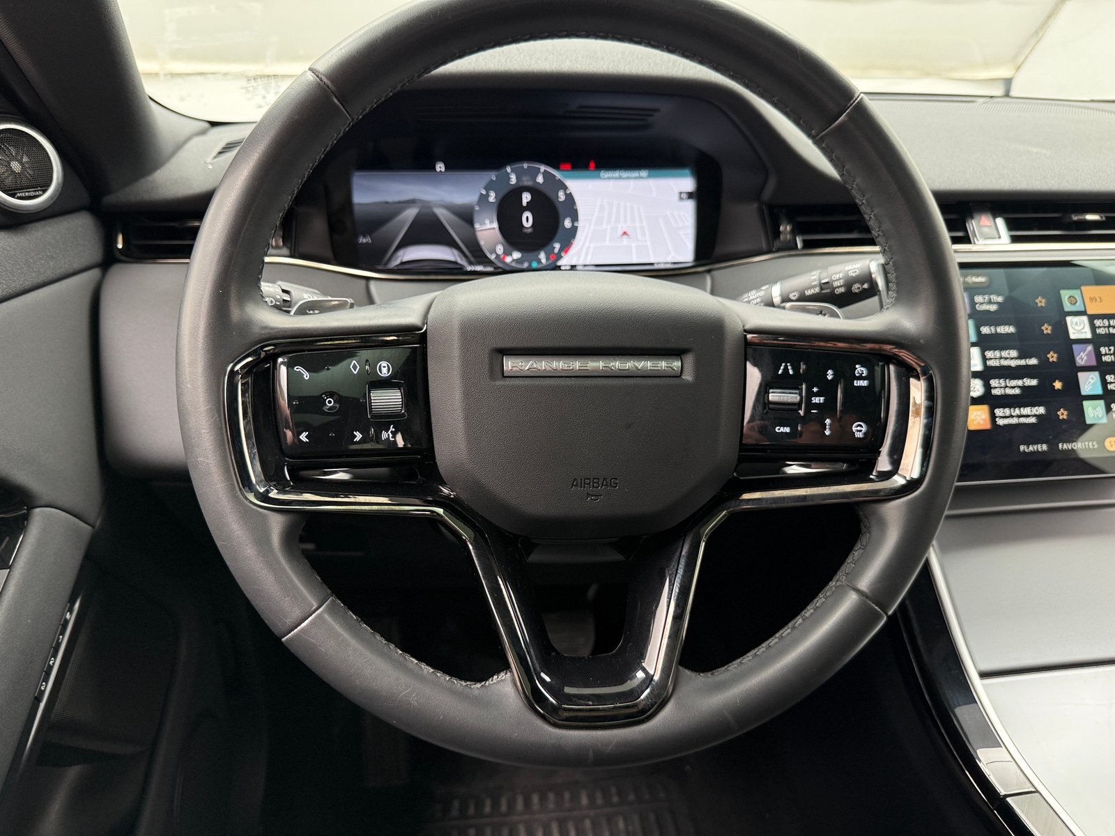 Thumbnail: 2024 Land Rover Range Rover Evoque - 4