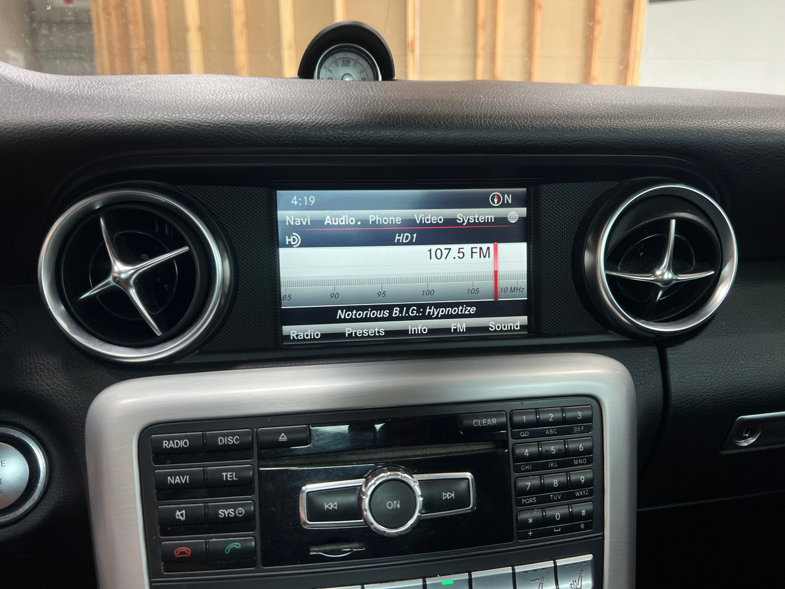 Thumbnail: 2016 Mercedes-Benz SLK - 3