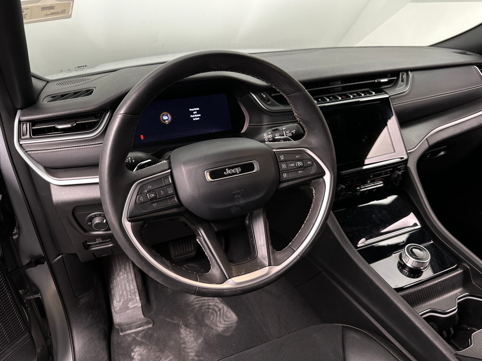 Thumbnail: 2024 Jeep Grand Cherokee - 4