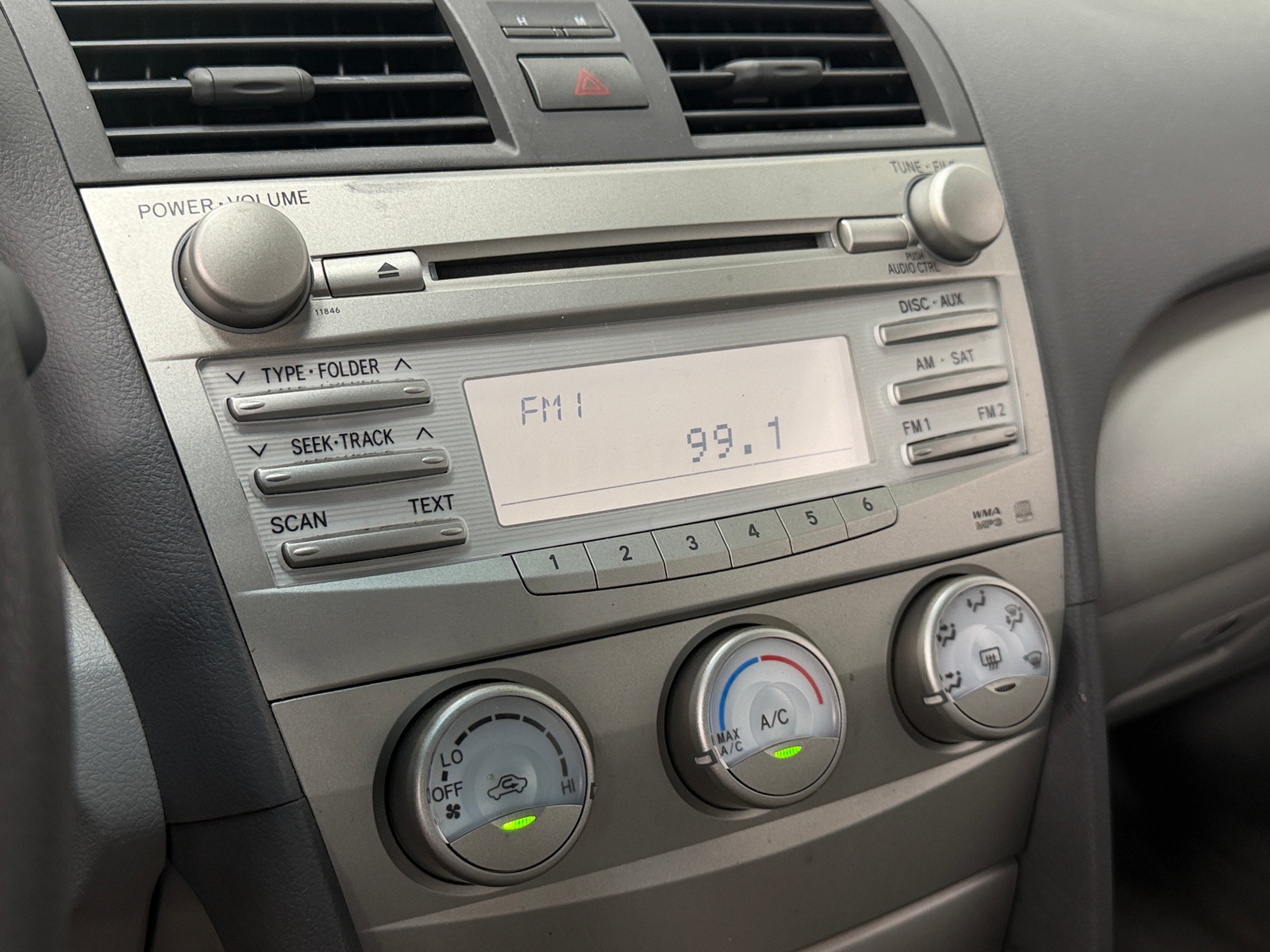 Thumbnail: 2010 Toyota Camry - 4