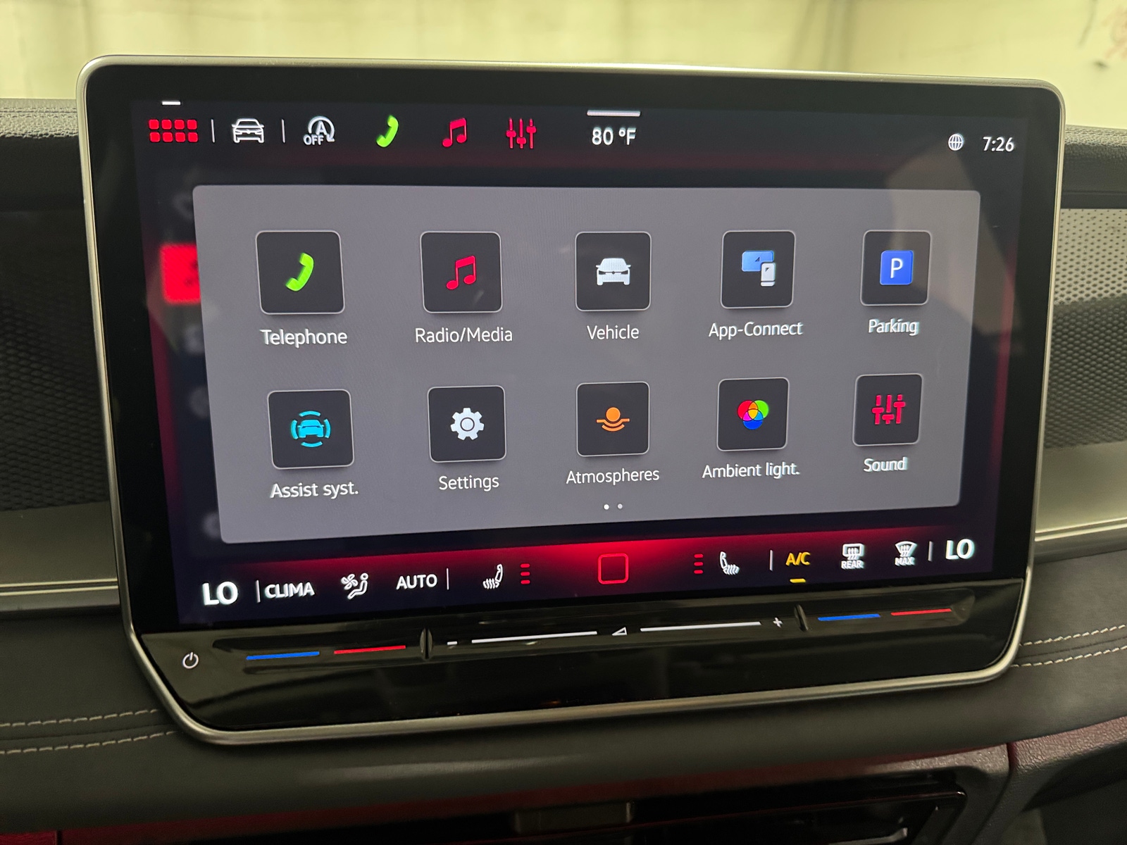 Thumbnail: 2026 Volkswagen Tiguan - 4