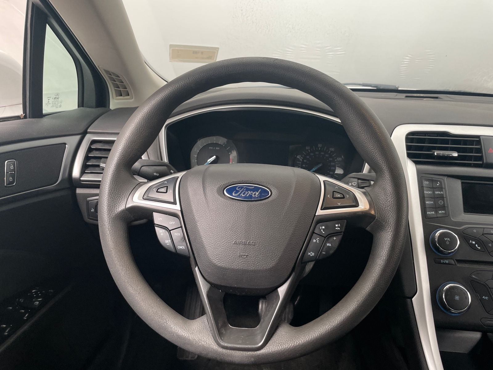 Thumbnail: 2015 Ford Fusion - 5