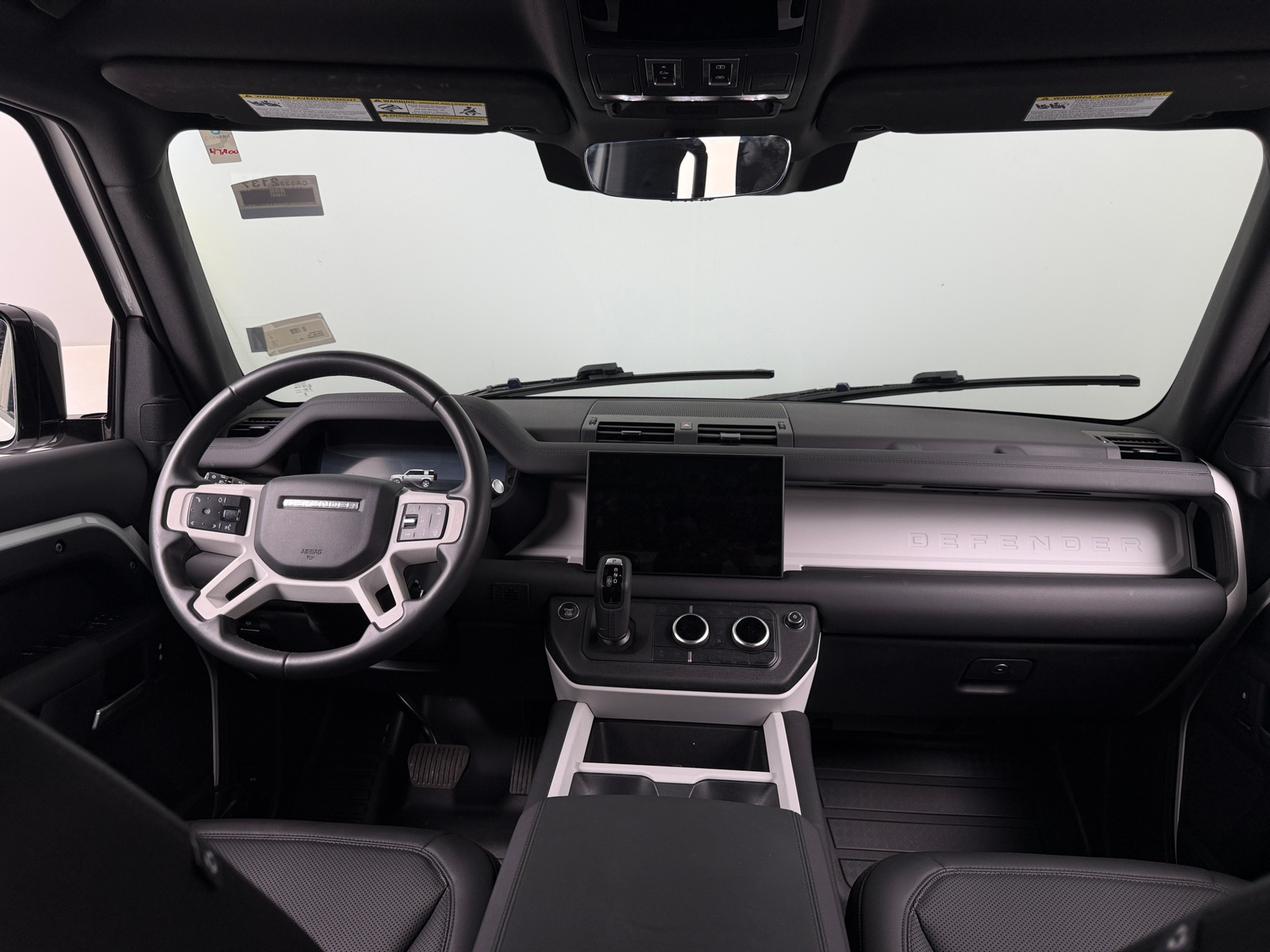 Thumbnail: 2025 Land Rover Defender - 2