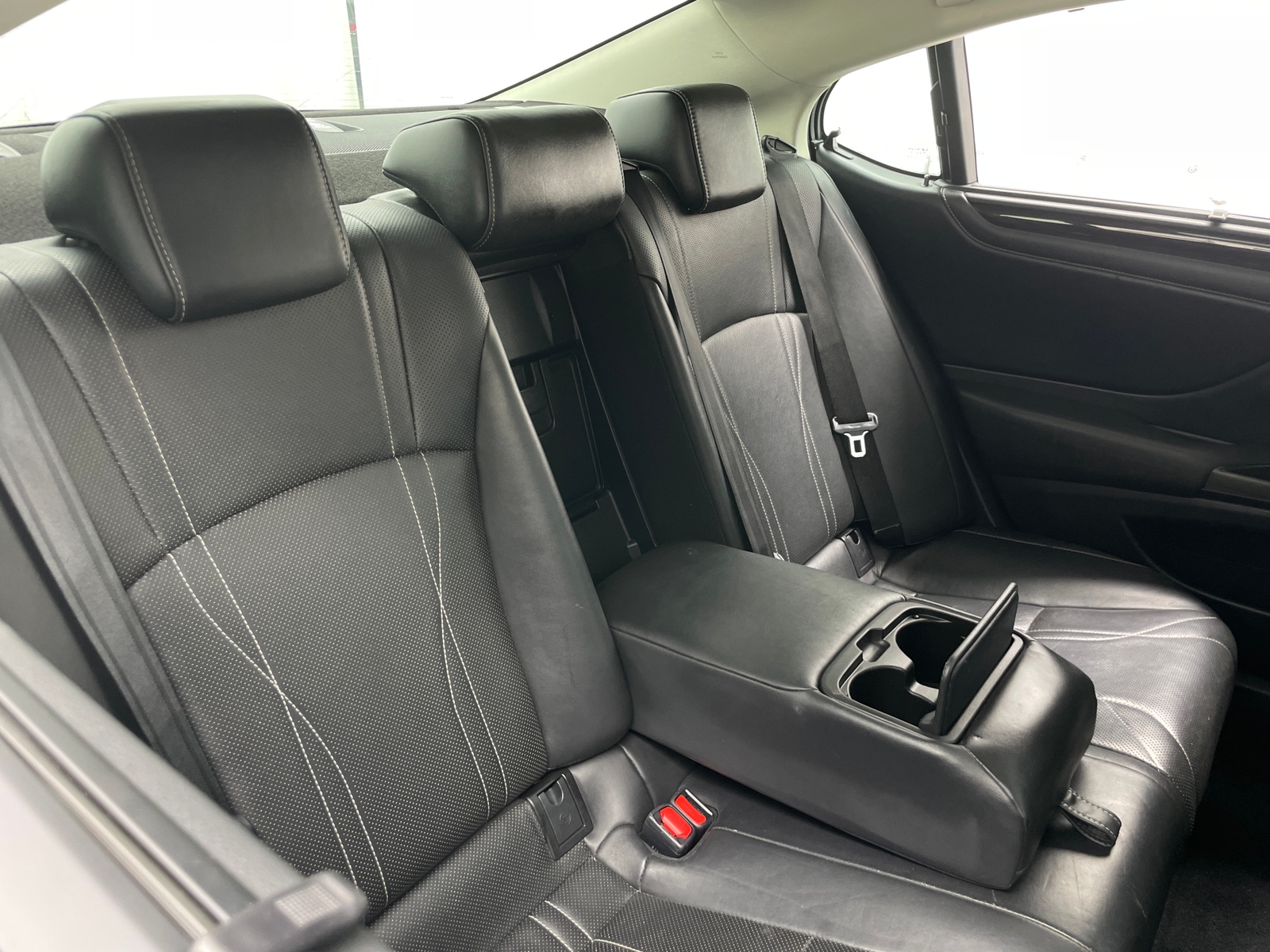 Thumbnail: 2019 Lexus ES - 5