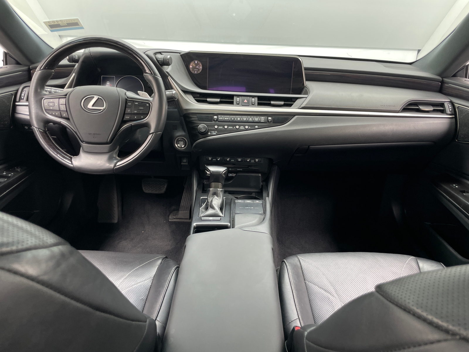 Thumbnail: 2019 Lexus ES - 2