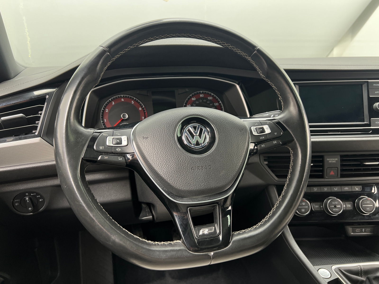 Thumbnail: 2020 Volkswagen Jetta - 4