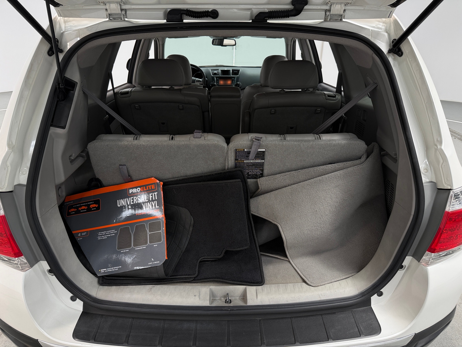 Thumbnail: 2013 Toyota Highlander - 6
