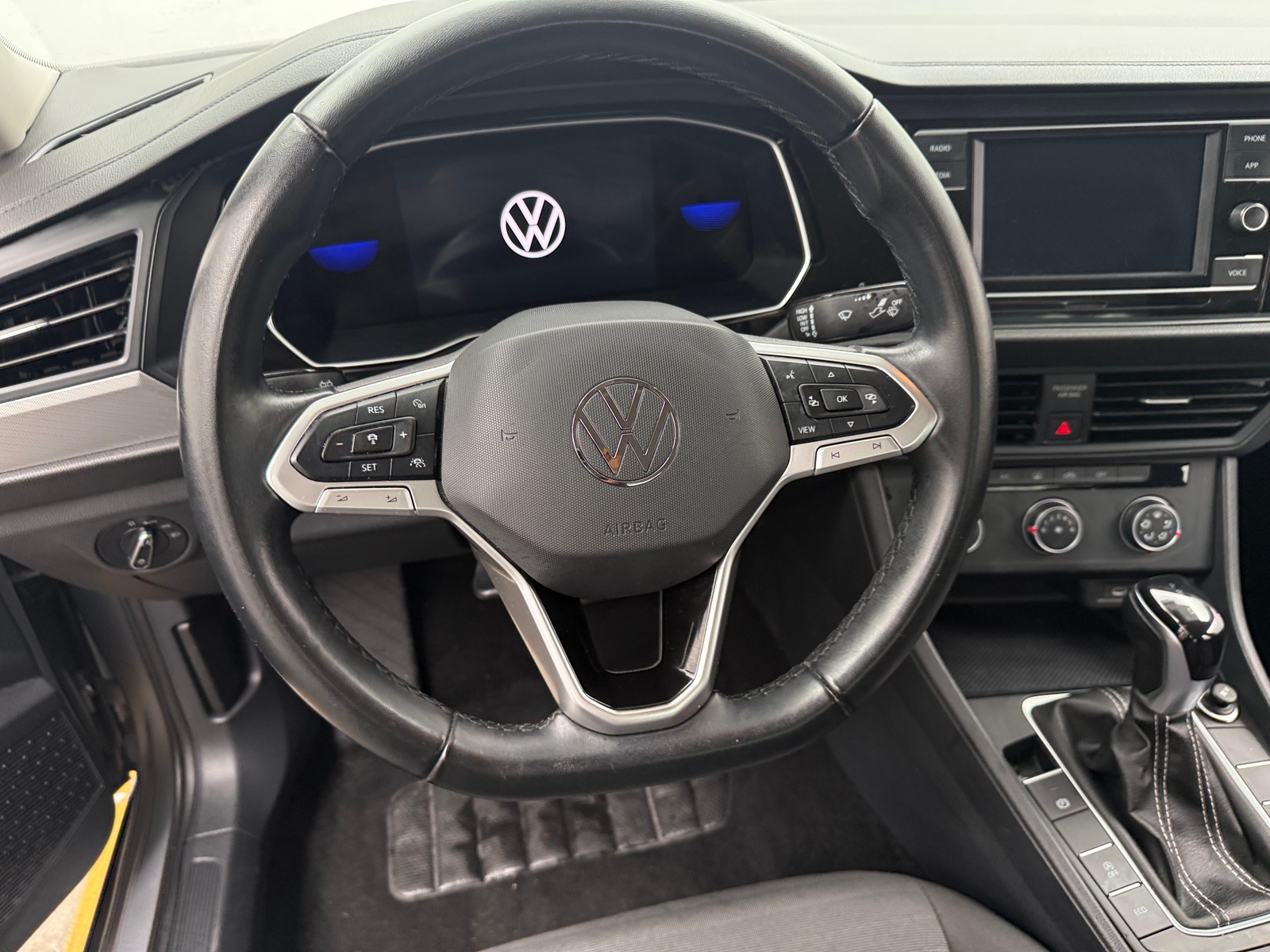 Thumbnail: 2024 Volkswagen Jetta - 5