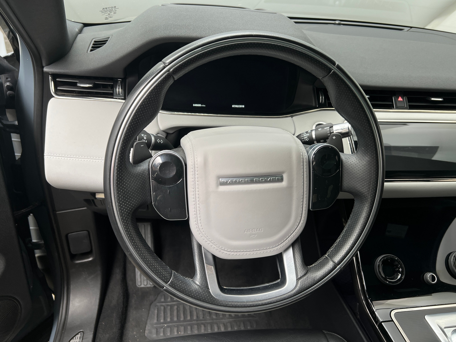 Thumbnail: 2020 Land Rover Range Rover Evoque - 4