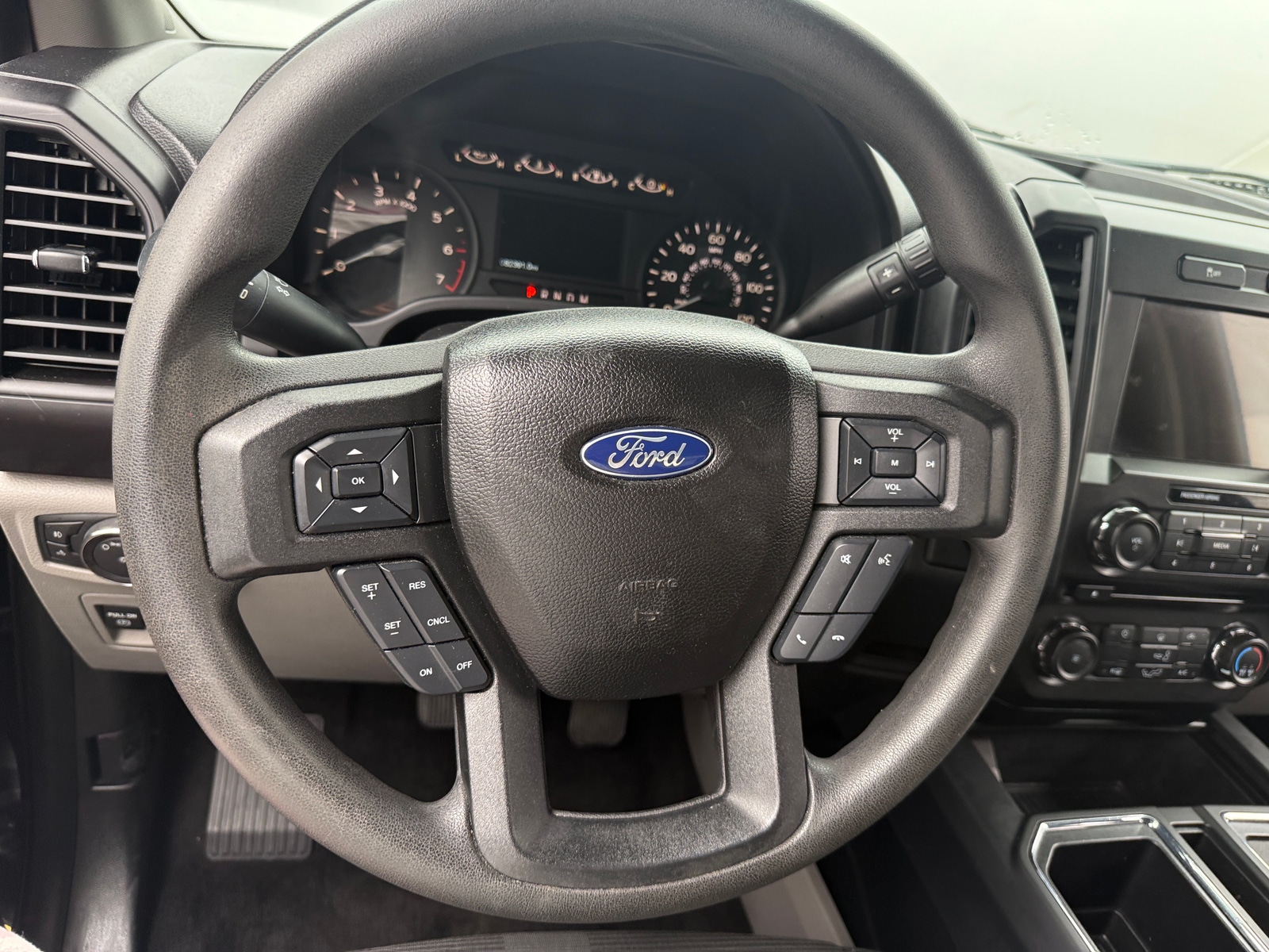 Thumbnail: 2018 Ford Econoline - 5
