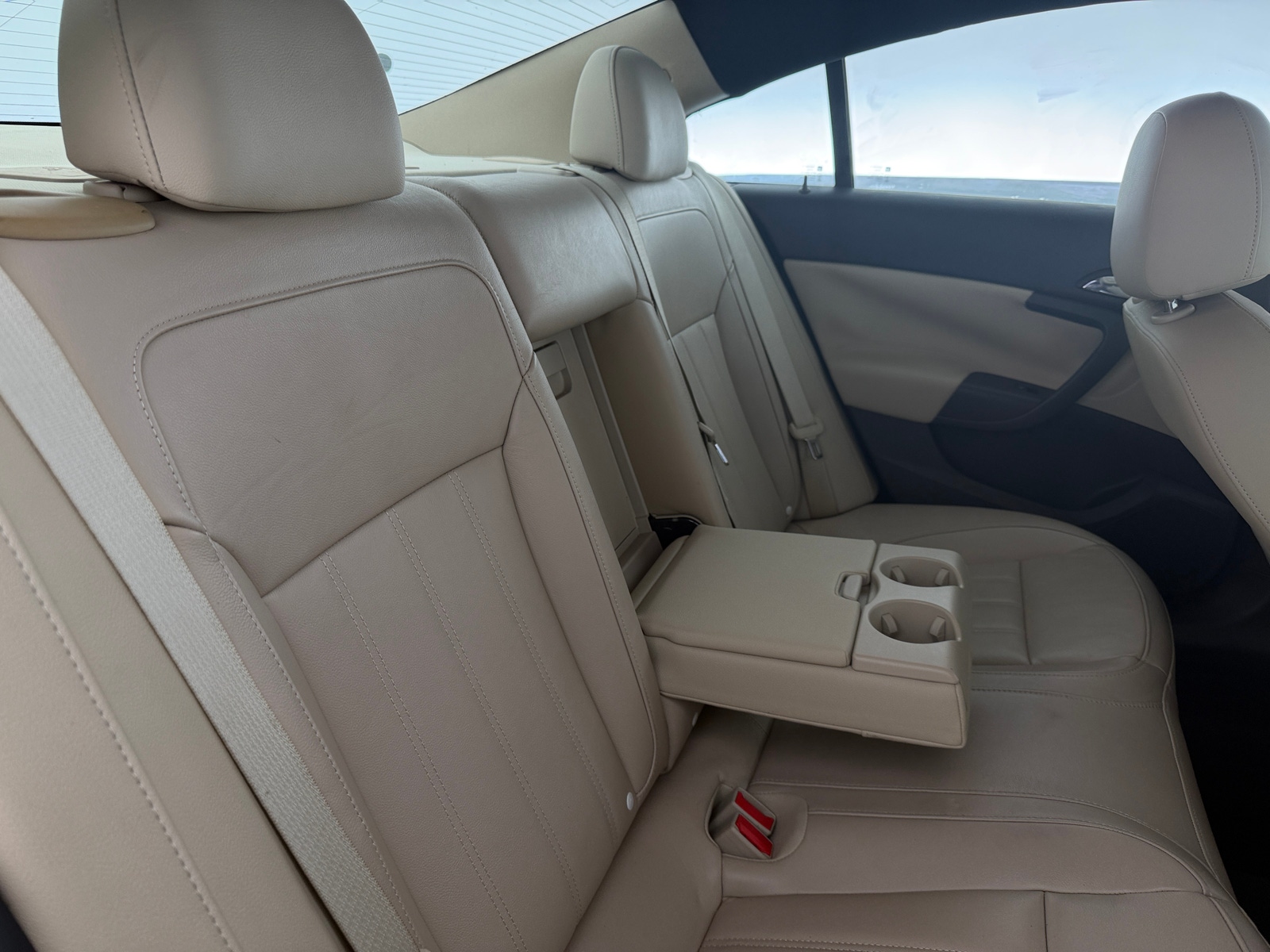 Thumbnail: 2011 Buick Regal - 5