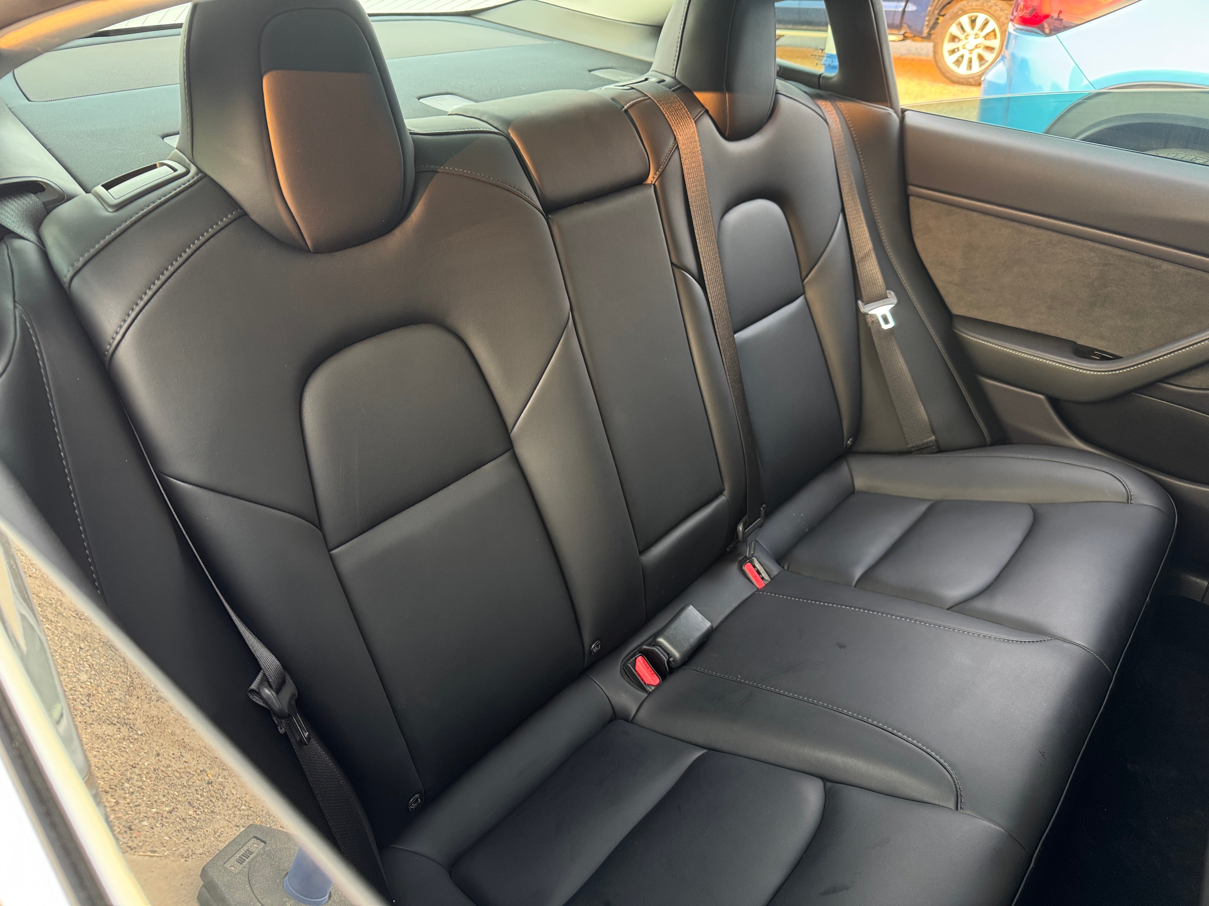 Used 2019 Tesla Model 3 Long Range with VIN 5YJ3E1EBXKF359410 for sale in Oak Creek, WI