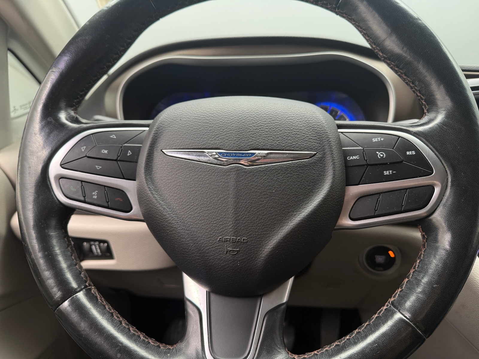 Thumbnail: 2019 Chrysler Pacifica - 4