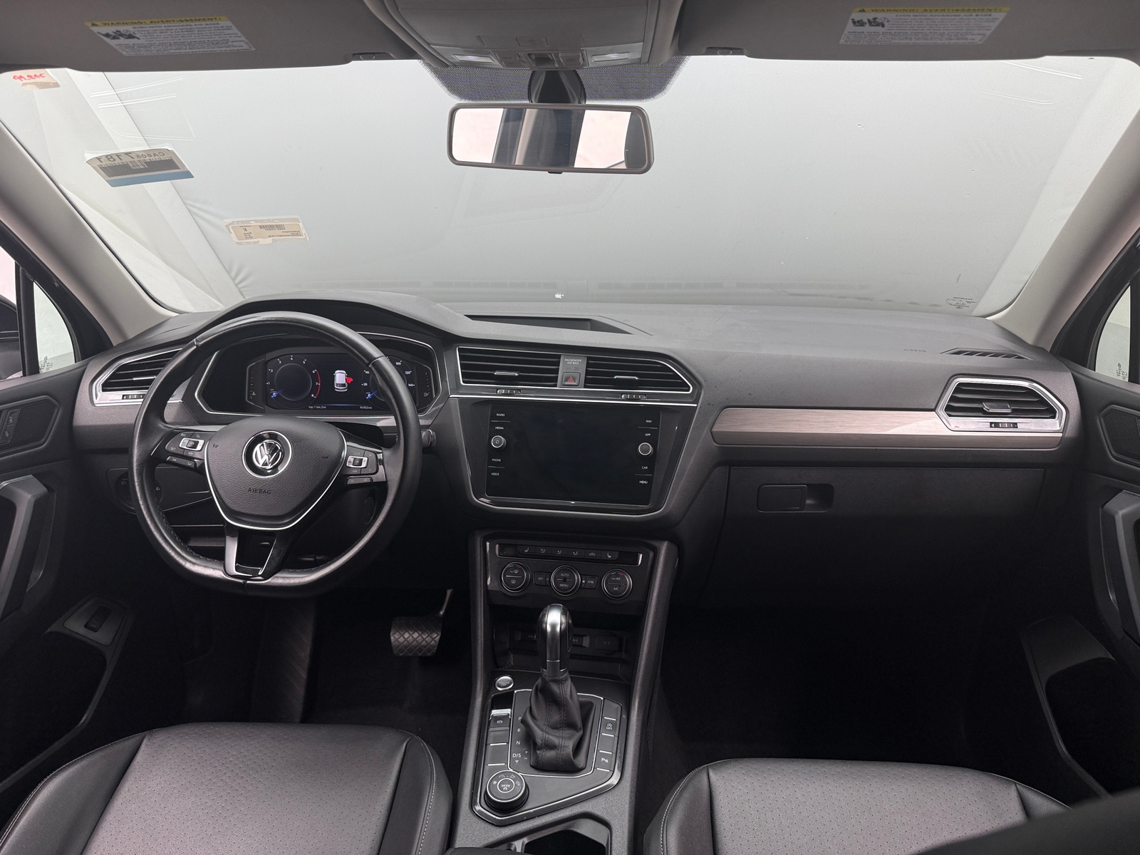 Thumbnail: 2019 Volkswagen Tiguan - 2