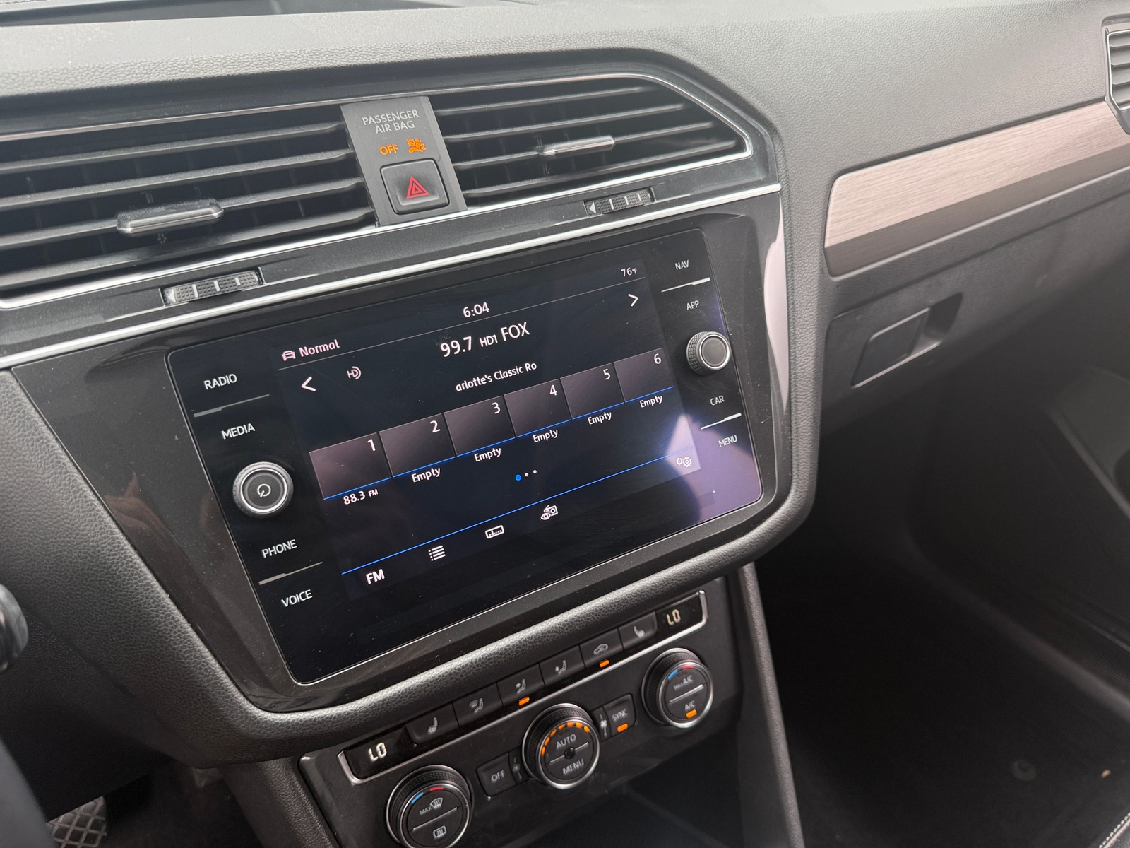 Thumbnail: 2019 Volkswagen Tiguan - 3