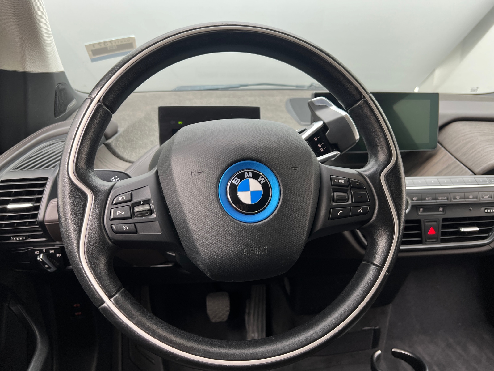 Thumbnail: 2017 BMW i3 - 4