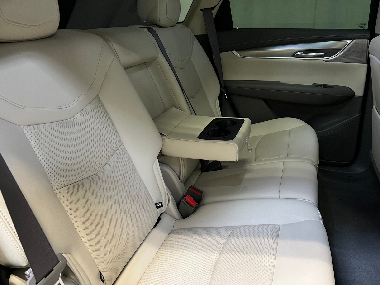 Thumbnail: 2021 Cadillac XT5 - 5