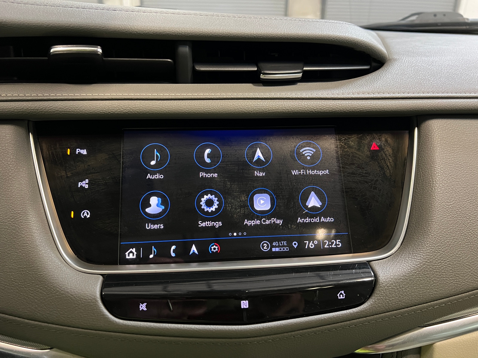 Thumbnail: 2021 Cadillac XT5 - 3
