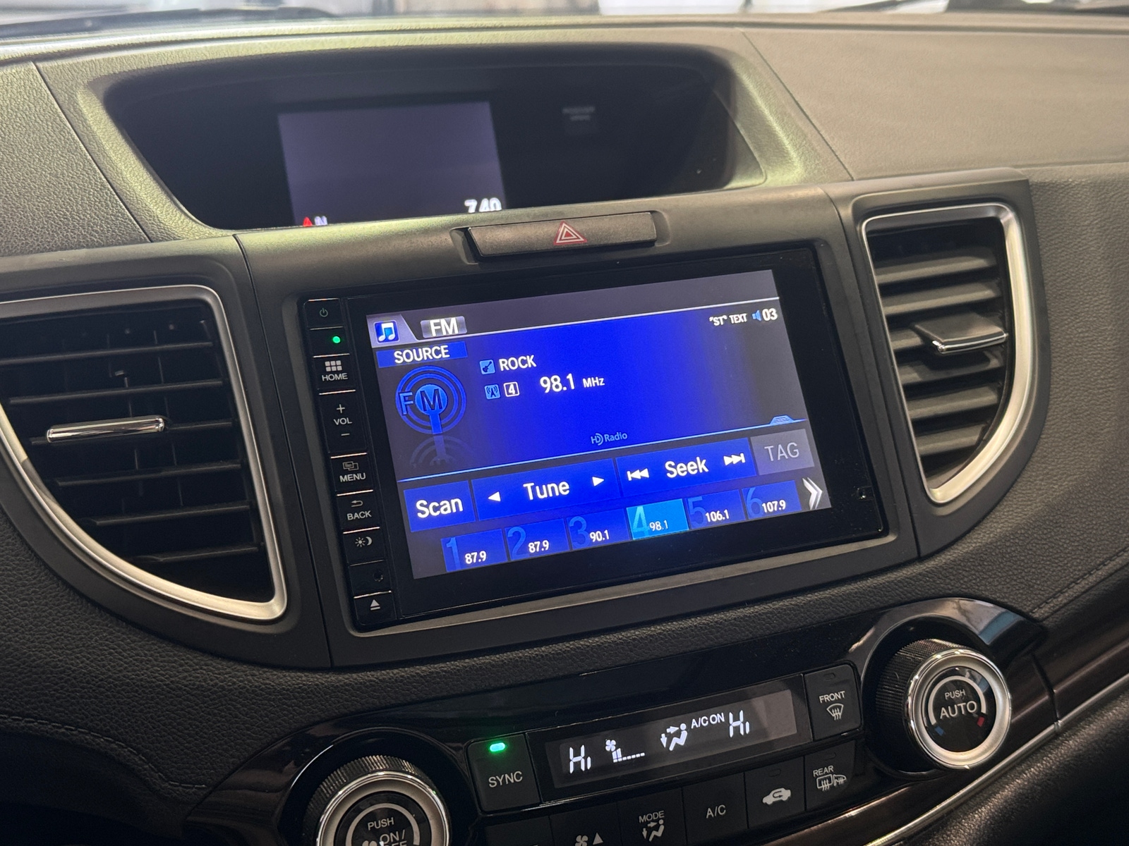 Thumbnail: 2016 Honda CR-V - 3