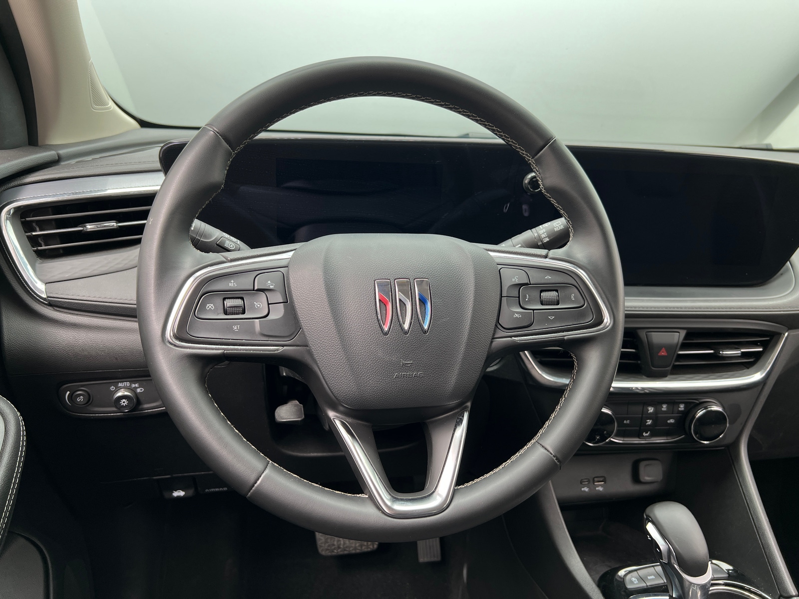 Thumbnail: 2025 Buick Encore GX - 4