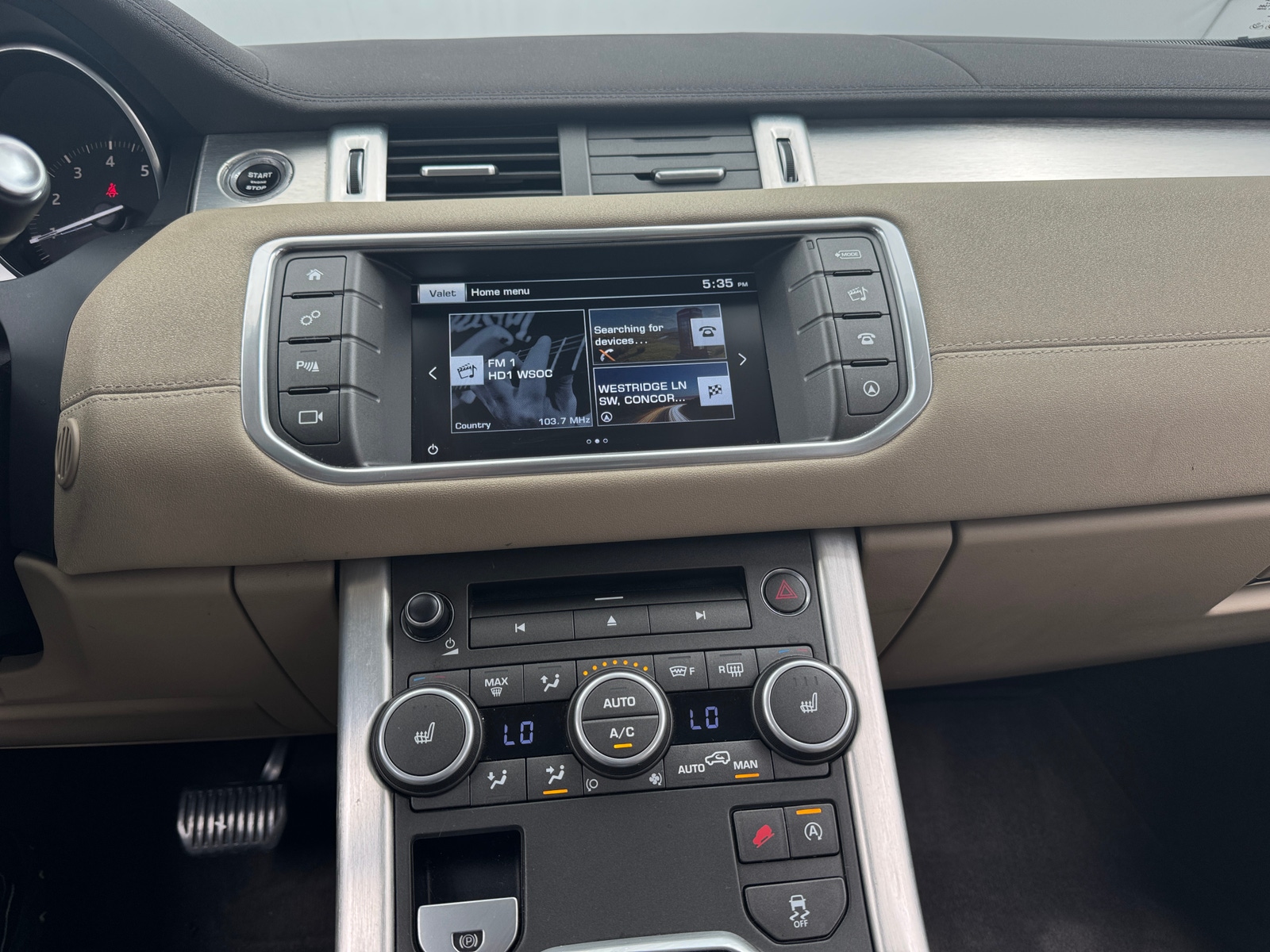Thumbnail: 2016 Land Rover Range Rover Evoque - 3