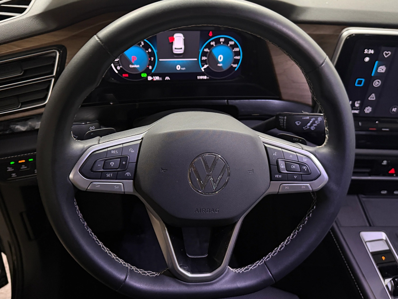 Thumbnail: 2024 Volkswagen Atlas - 4
