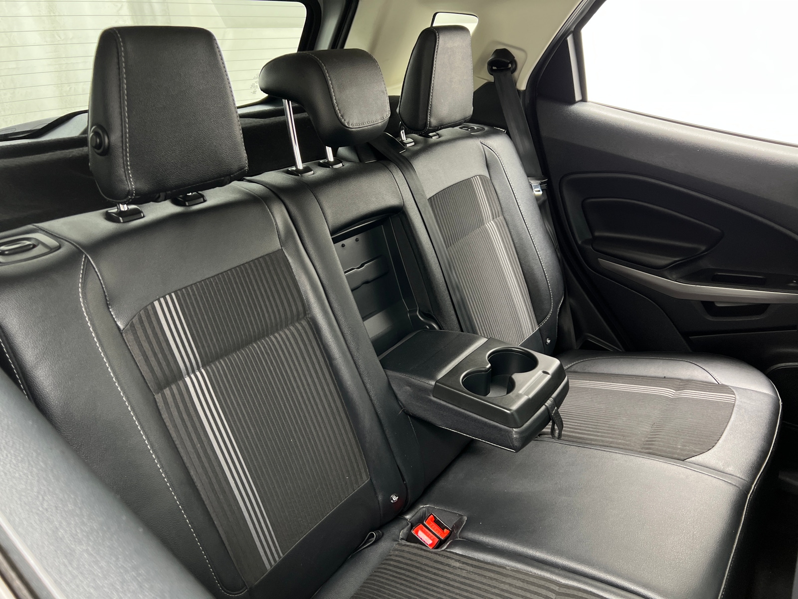 Thumbnail: 2021 Ford EcoSport - 5