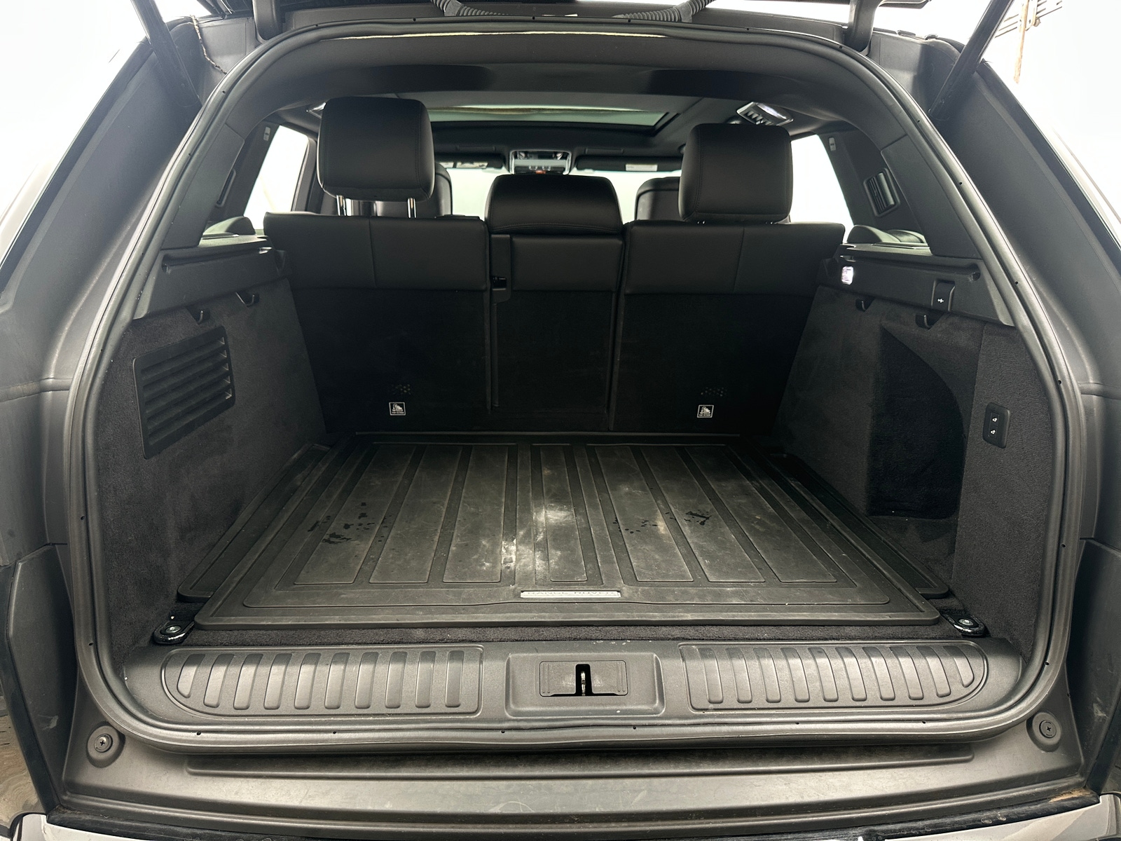 Thumbnail: 2020 Land Rover Range Rover Sport - 6