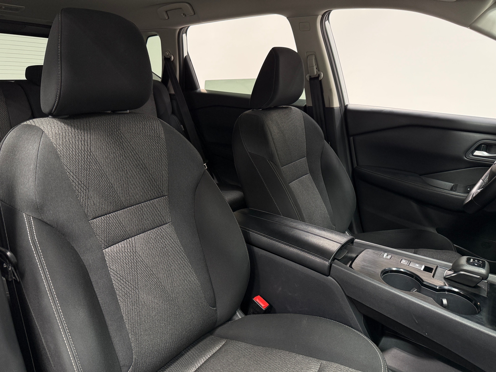 Thumbnail: 2025 Nissan Rogue - 2