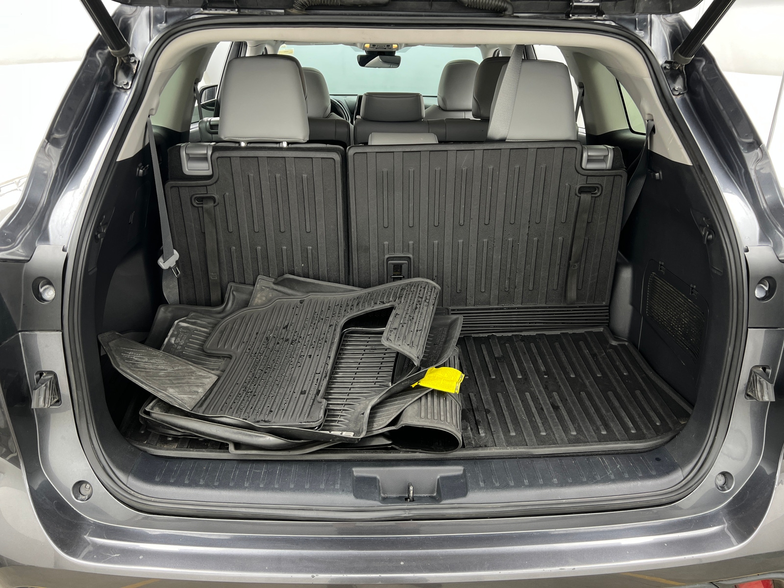 Thumbnail: 2020 Toyota Highlander - 6
